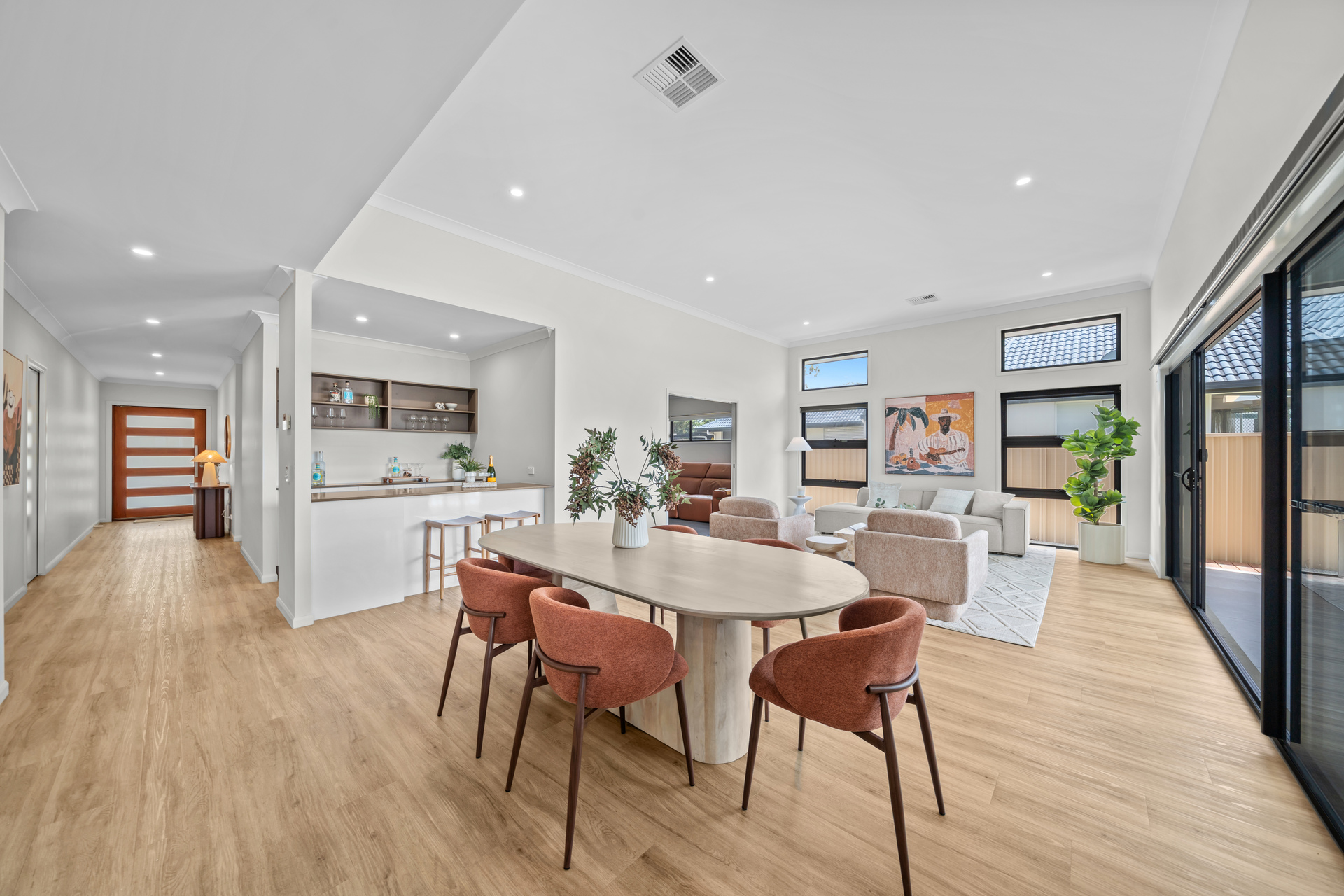 162 Sunshine Boulevard, Mermaid Waters, QLD 4218 - Image 5