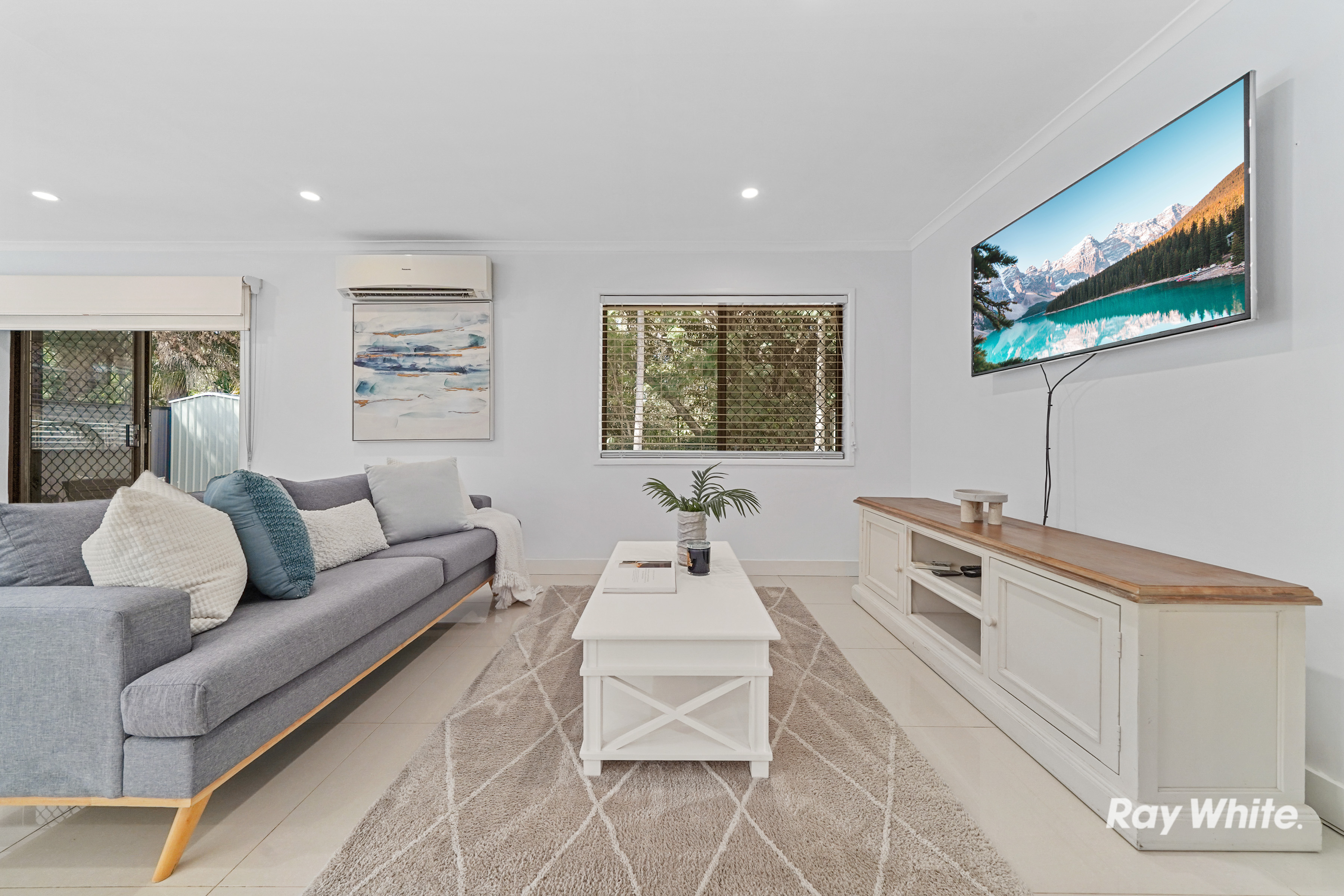 3-bedroom house at 21 JEANETTE AVENUE, Springwood QLD 4127, Logan, Queensland