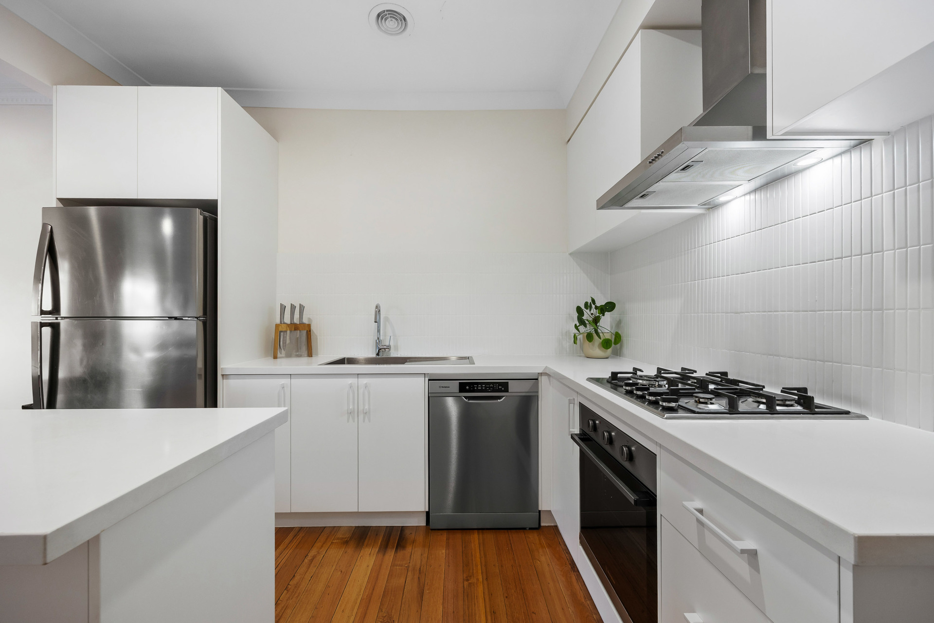 3-bedroom house at 13 Iris Avenue, Wendouree, VIC 3355, Ballarat, Victoria