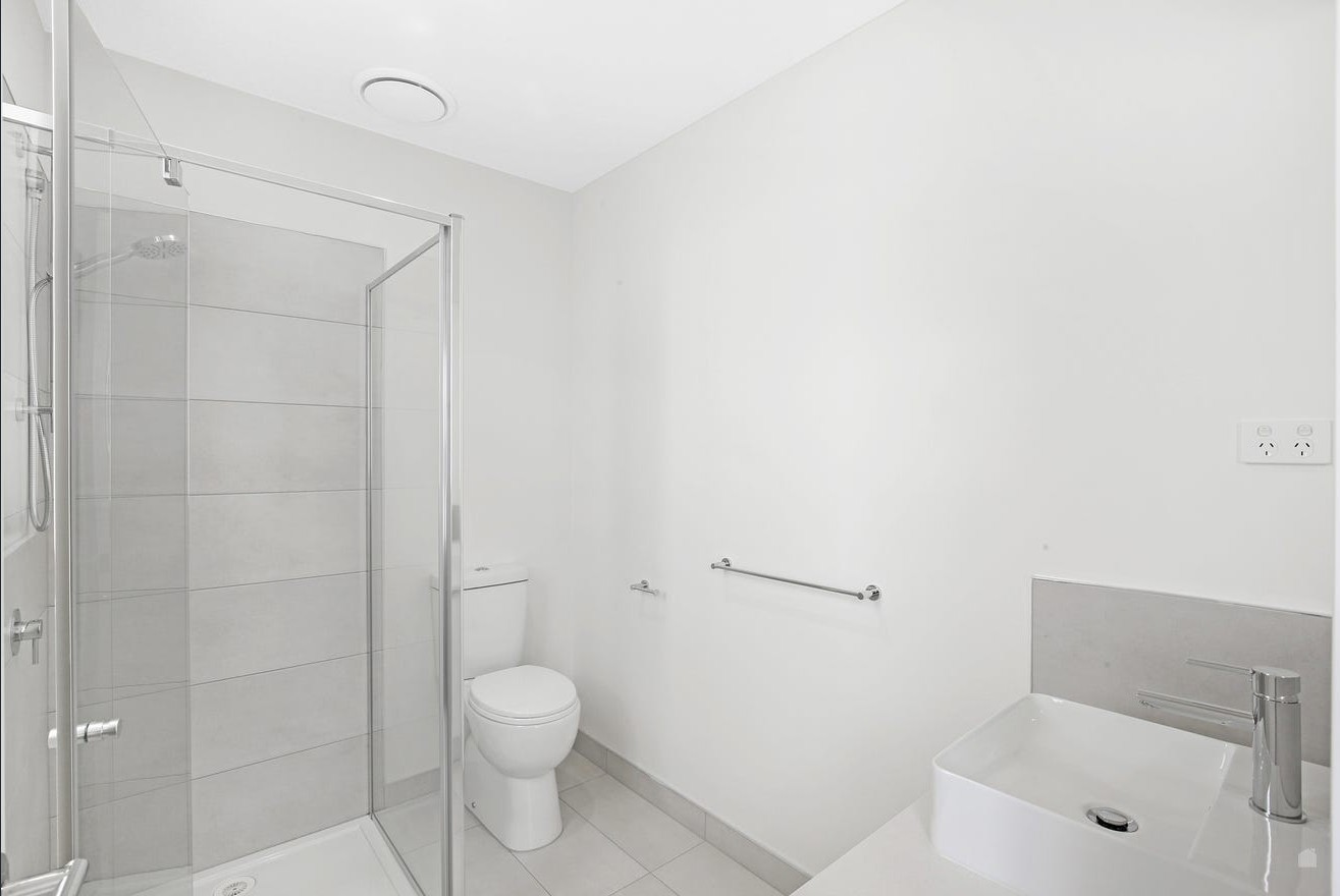 33 GLISTEN WAY, Craigieburn VIC 3064 - Image 7