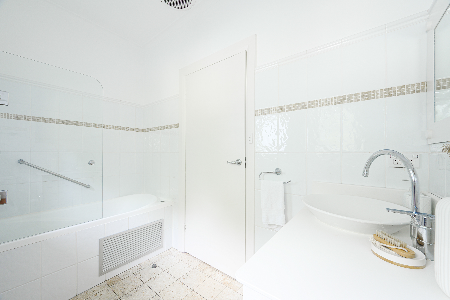 5-bedroom house at 11 Fitzroy Avenue, Pymble, NSW 2073, Ku-Ring-Gai, New South Wales