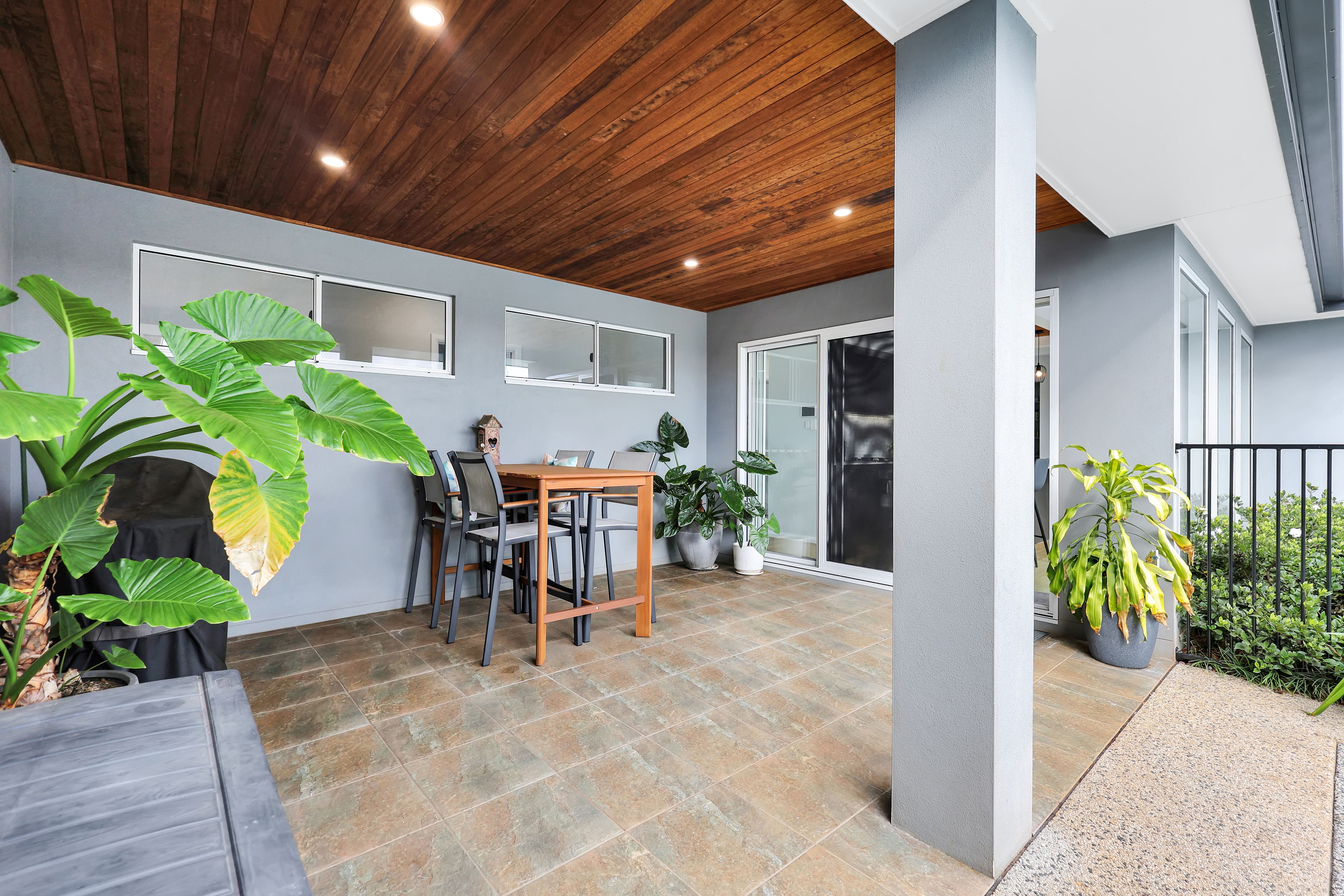 18 BOOTES STREET, Kearneys Spring QLD 4350 - Image 2