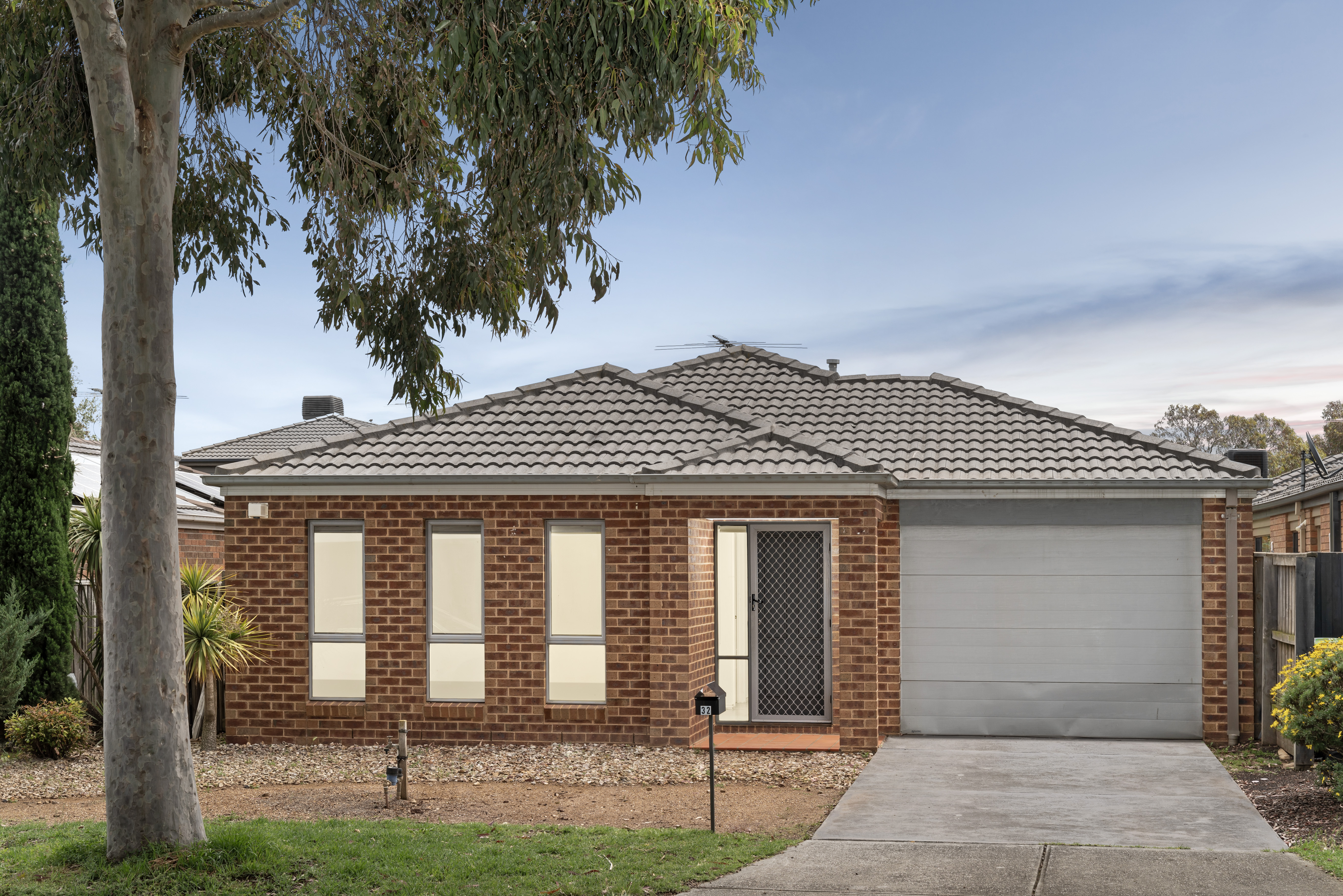32 FELICITY DRIVE, Tarneit VIC 3029 - Image 1