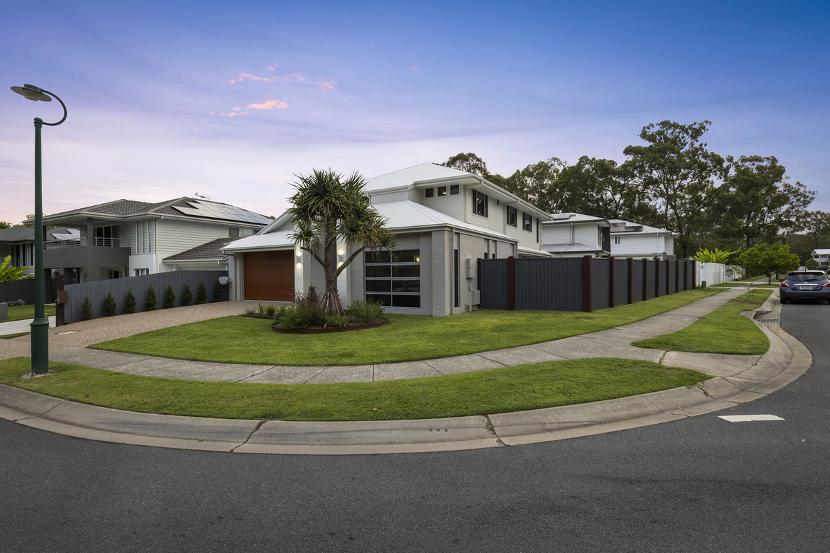 24 FEATHERTAIL PLACE, Gumdale QLD 4154 - Image 10