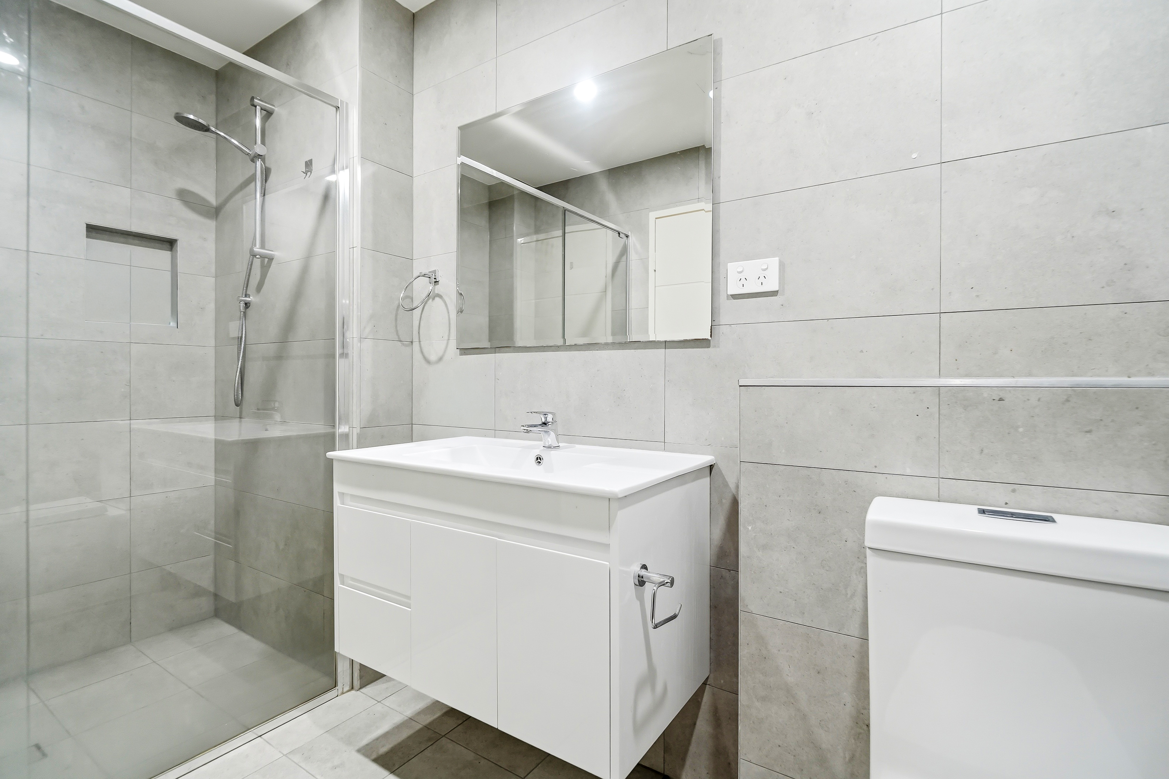 8 5 MANCHESTER DRIVE, SCHOFIELDS NSW 2762 - Image 9