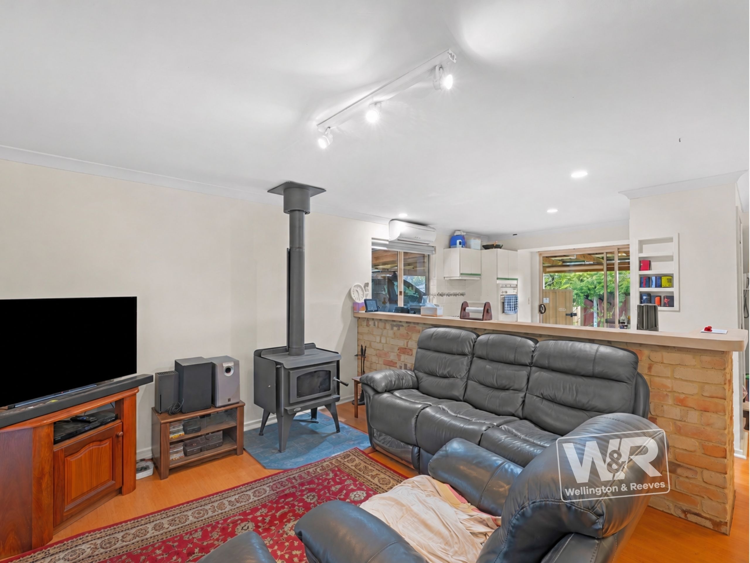 20 Granada Crescent, Orana, WA 6330 - Image 3