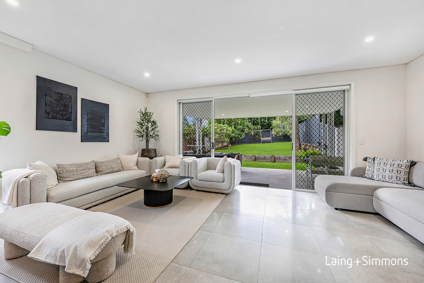 5-bedroom unit at 27 Hollis Street, Constitution Hill, NSW 2145, Parramatta, New South Wales