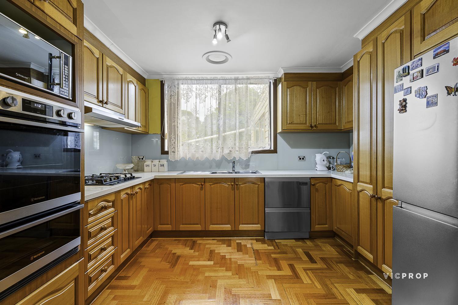 4-bedroom house at 43 OBERON AVENUE, St Albans VIC 3021, Brimbank, Victoria