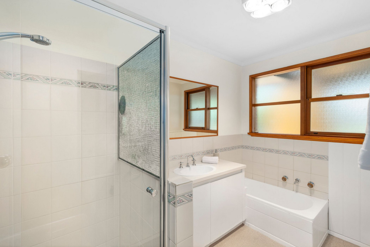 2 Ashford Court, Belmont, VIC 3216 - Image 9