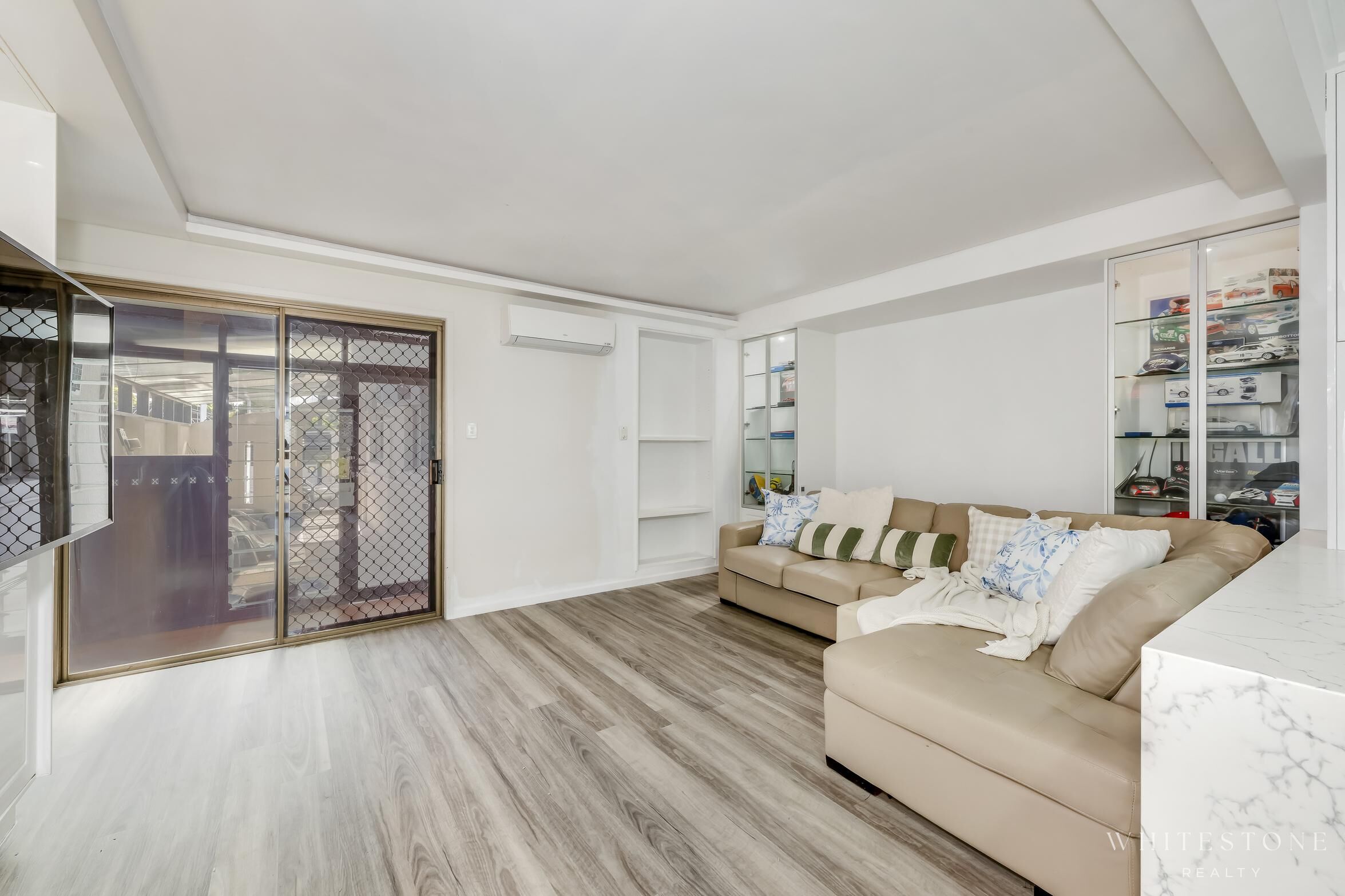10 BRADY STREET, Avenell Heights QLD 4670 - Image 6