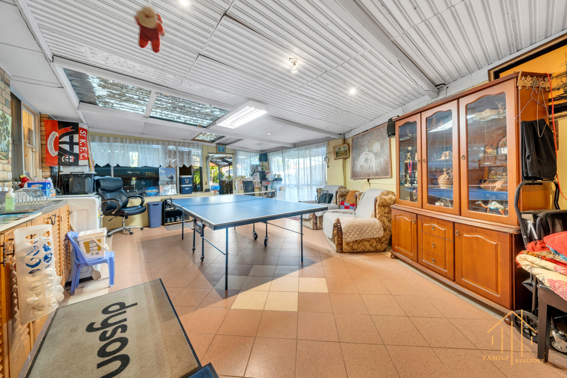 13 NEVILLE COURT, Springvale VIC 3171 - Image 9