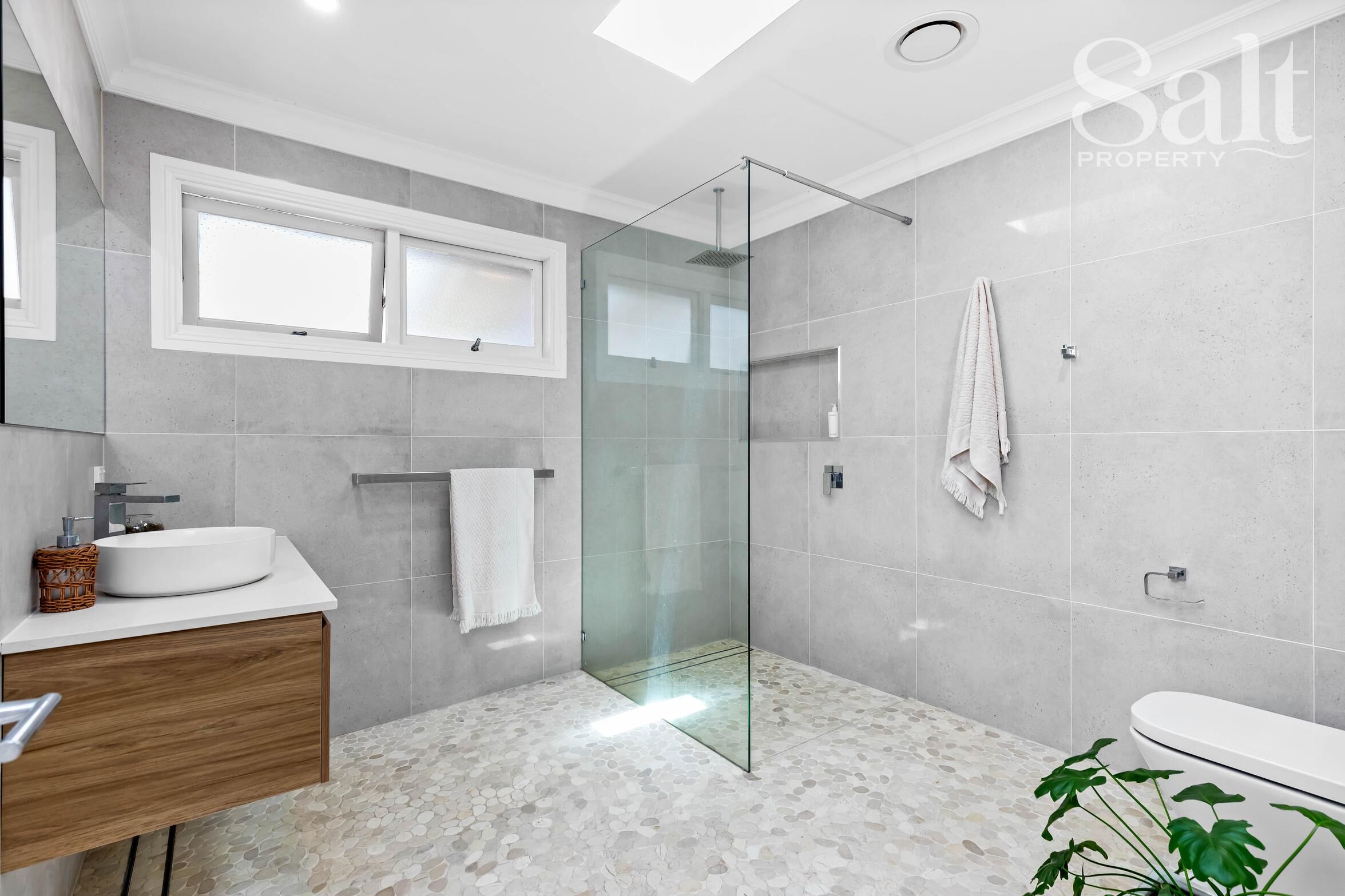 5-bedroom house at 34 FREDERICK STREET, Dudley NSW 2290, Lake Macquarie, New South Wales