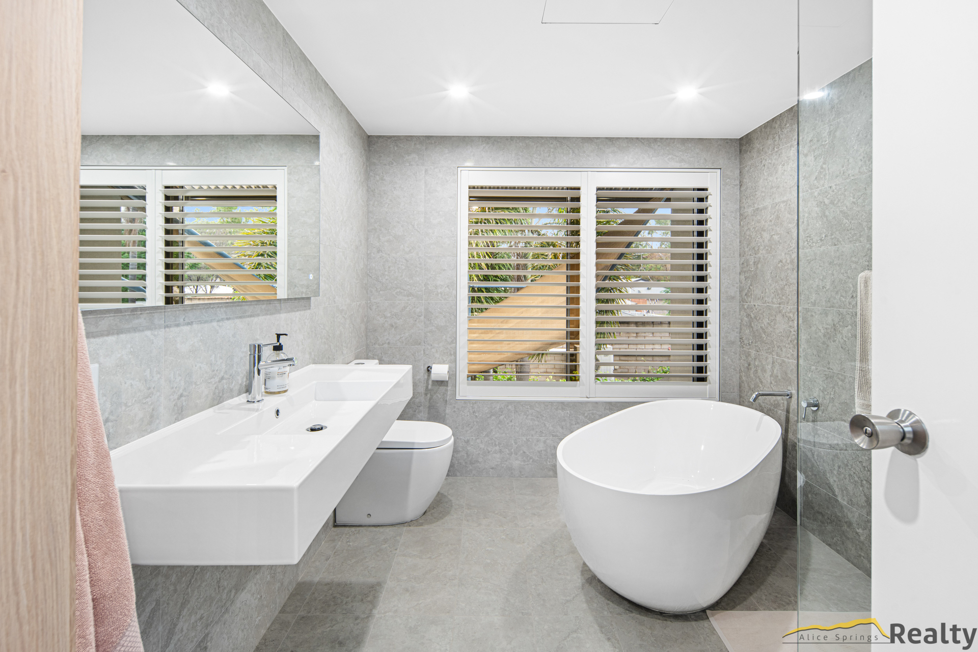 3-bedroom unit at 2/1A Mills Street, East Side, Nt, 0870, Alice Springs, Northern Territory