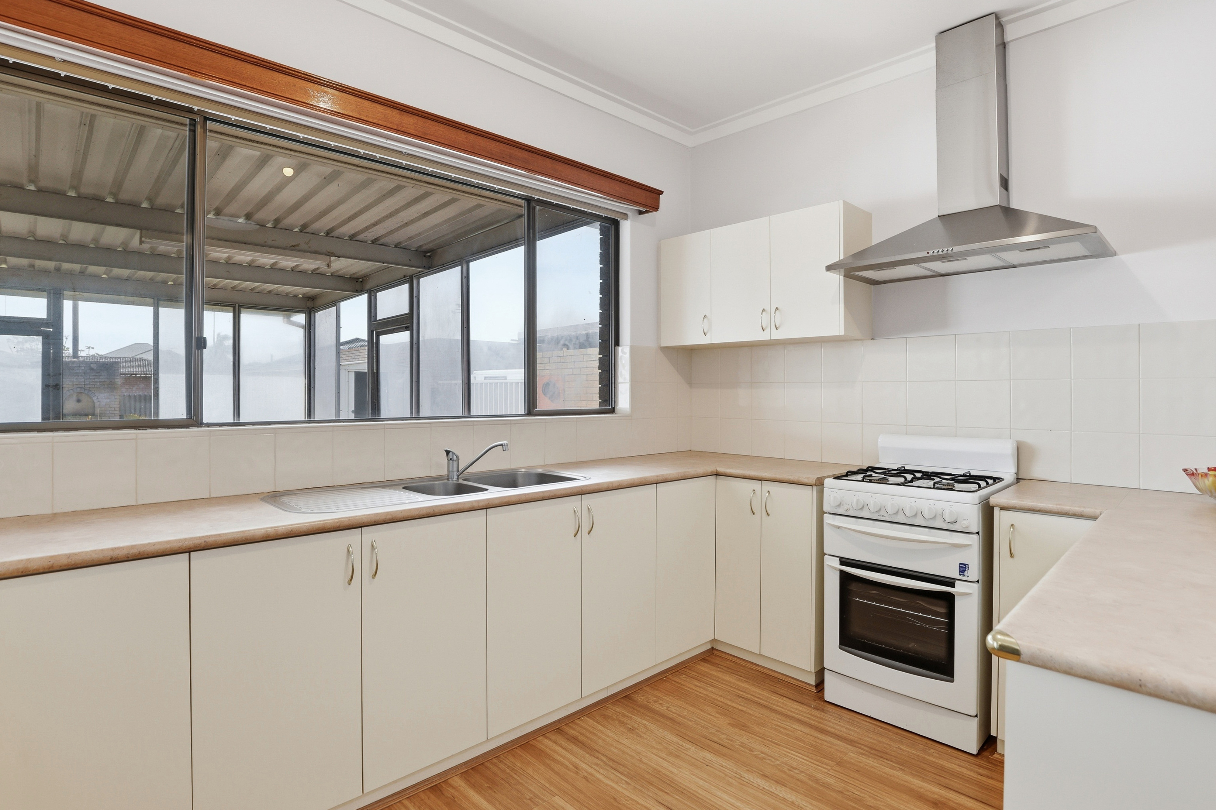 76 SAW AVENUE, Rockingham WA 6168 - Image 10