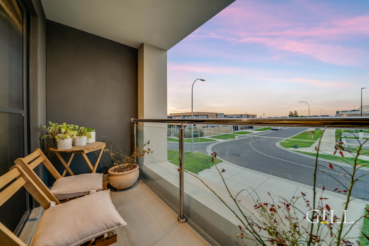 4-bedroom unit at 35 KINROSS PARADE, Clyde North VIC 3978, Casey, Victoria
