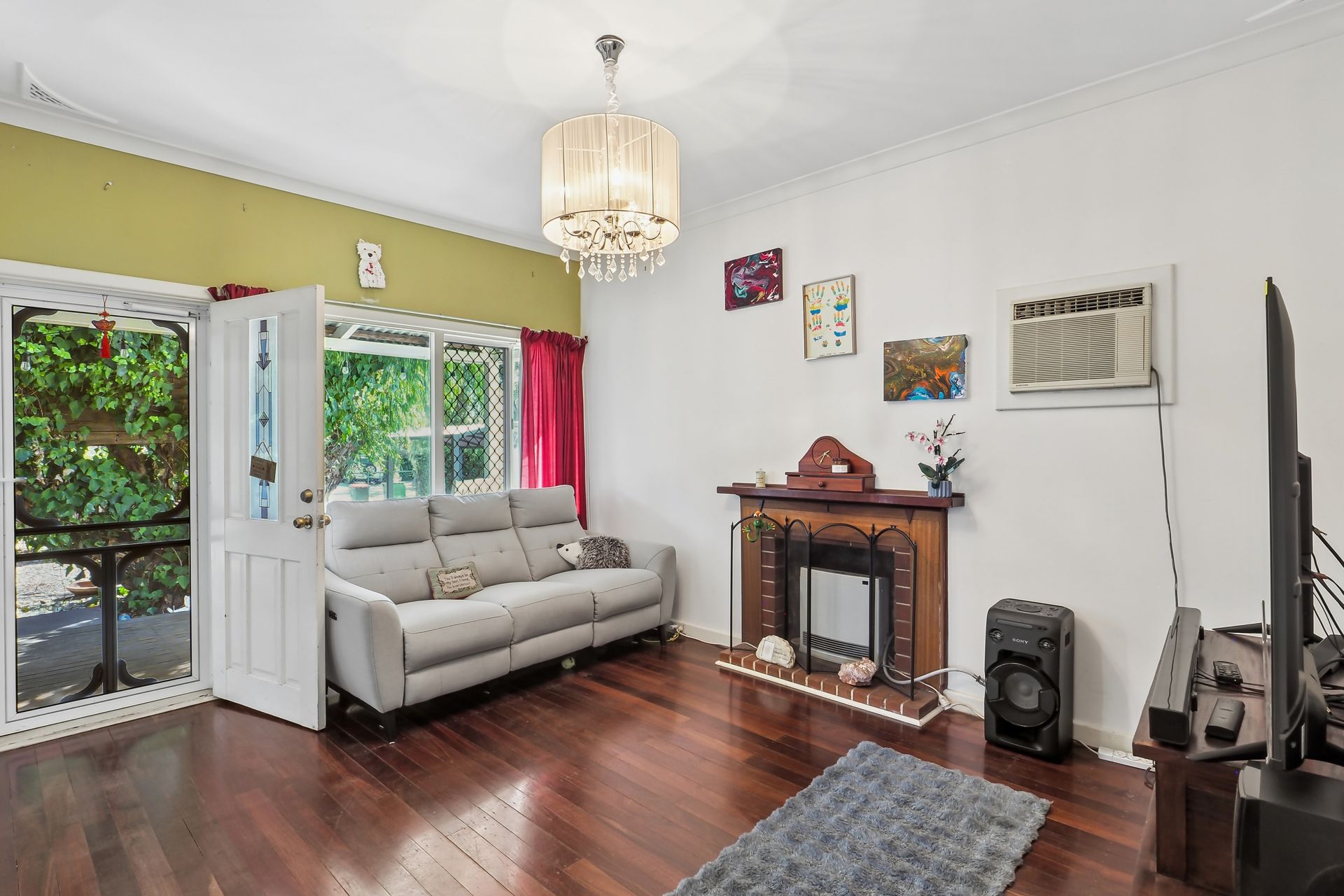 3 Mary Crescent, Eden Hill, WA 6054 - Image 2