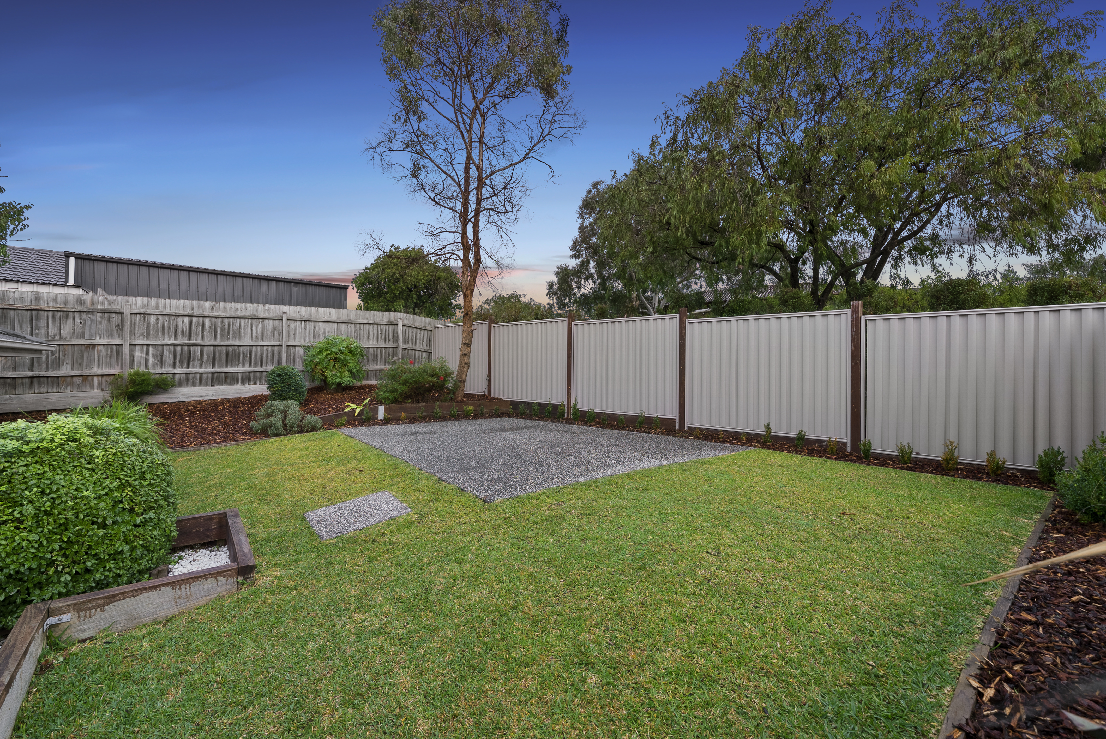 3-bedroom unit at 1 5 ANTHONY DRIVE, LYSTERFIELD VIC 3156, Knox, Victoria