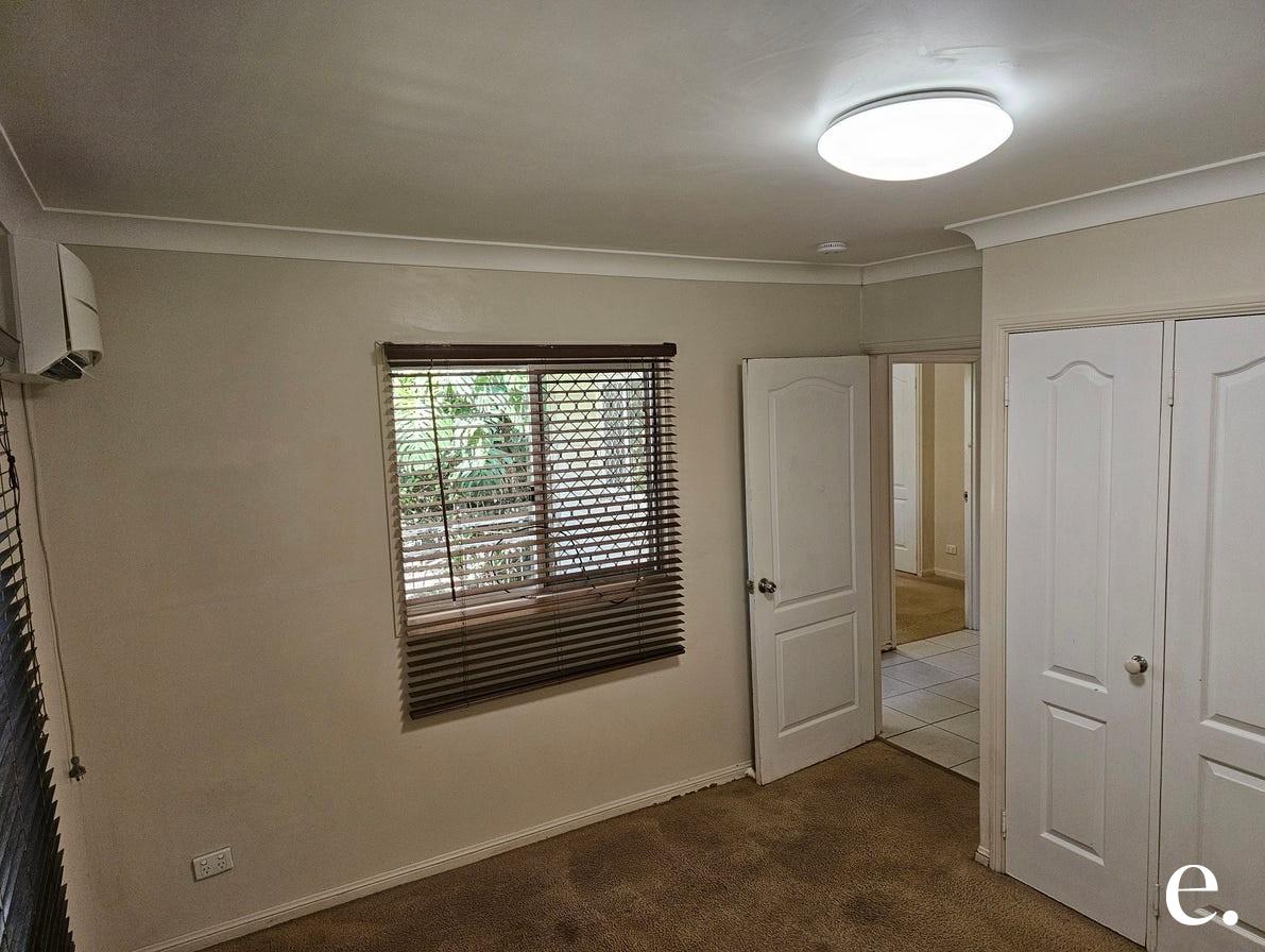 27 WILLIAMSON STREET, West Gladstone QLD 4680 - Image 10