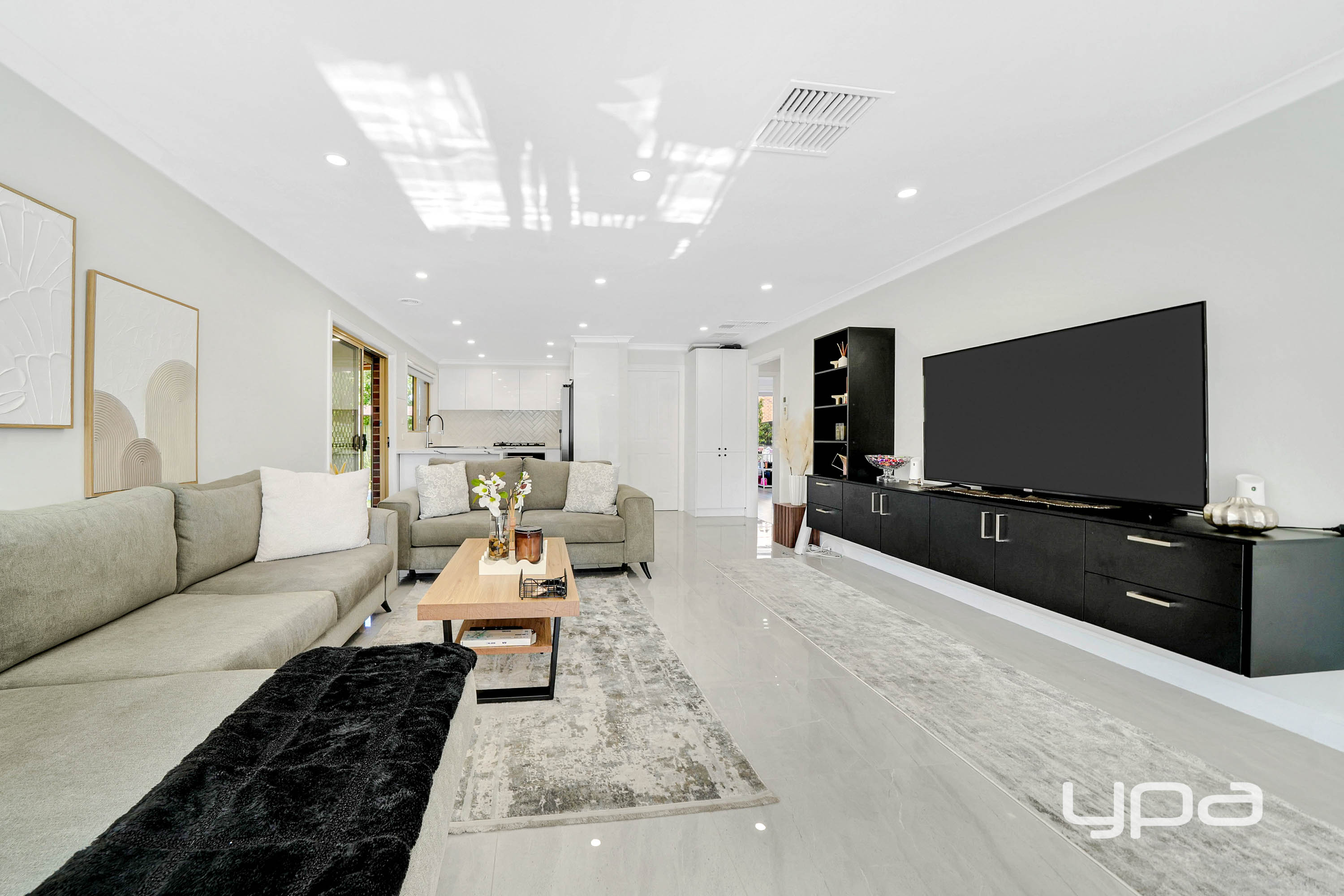 3-bedroom house at 34 LOCKWOOD DRIVE, Roxburgh Park VIC 3064, Hume, Victoria