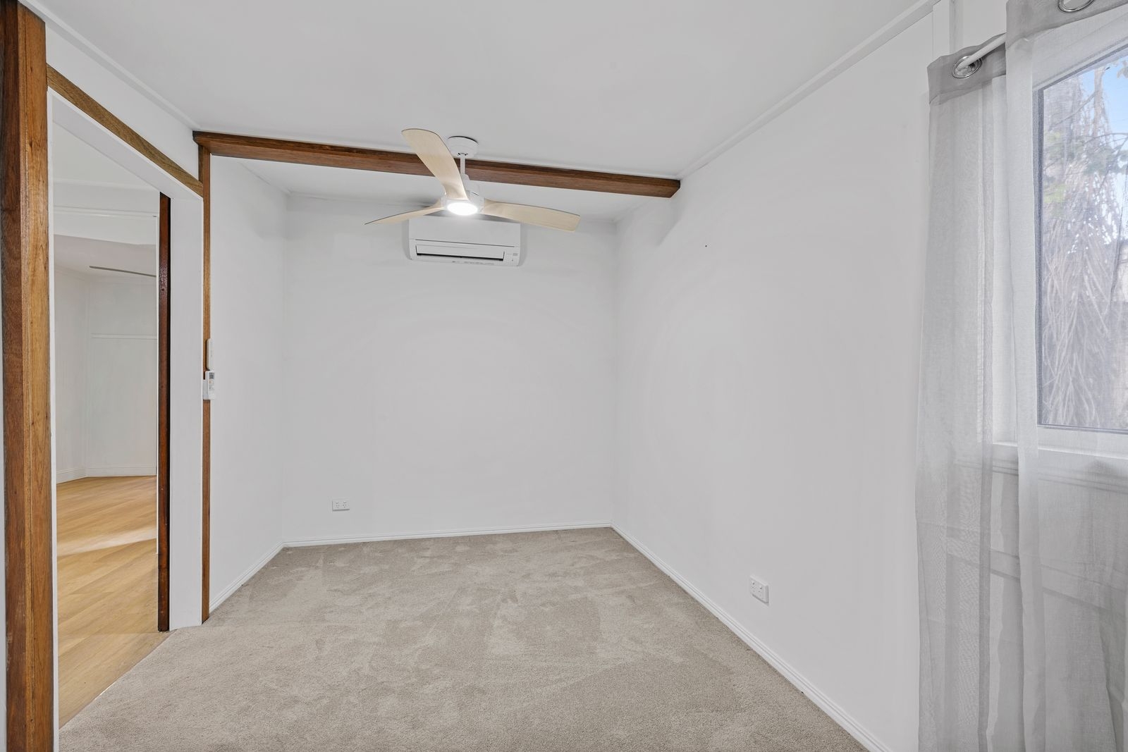 6 CORONATION DRIVE, Mount Morgan QLD 4714 - Image 3