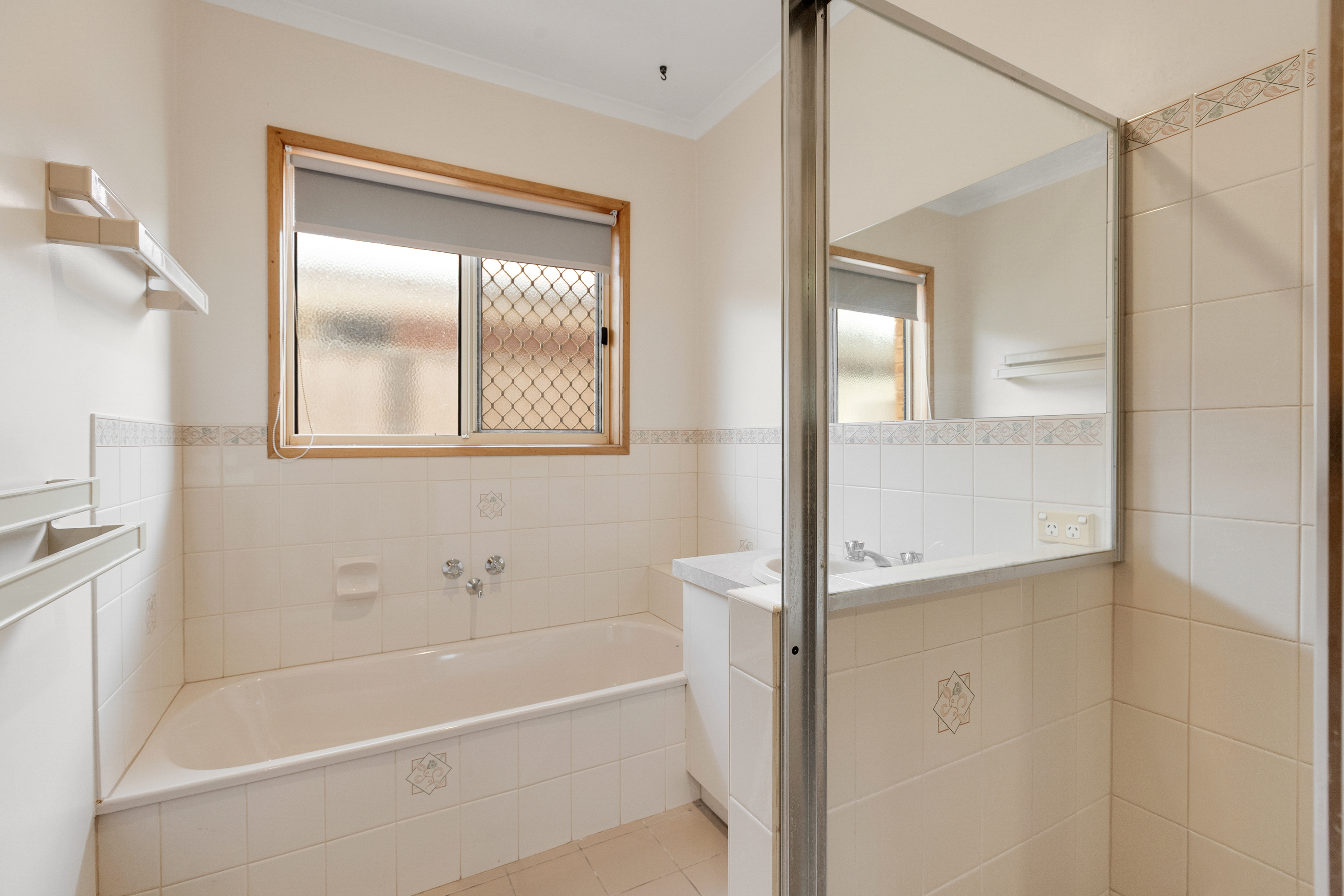 2-bedroom house at 5 LAPTHORNE COURT, Mildura VIC 3500, Mildura, Victoria