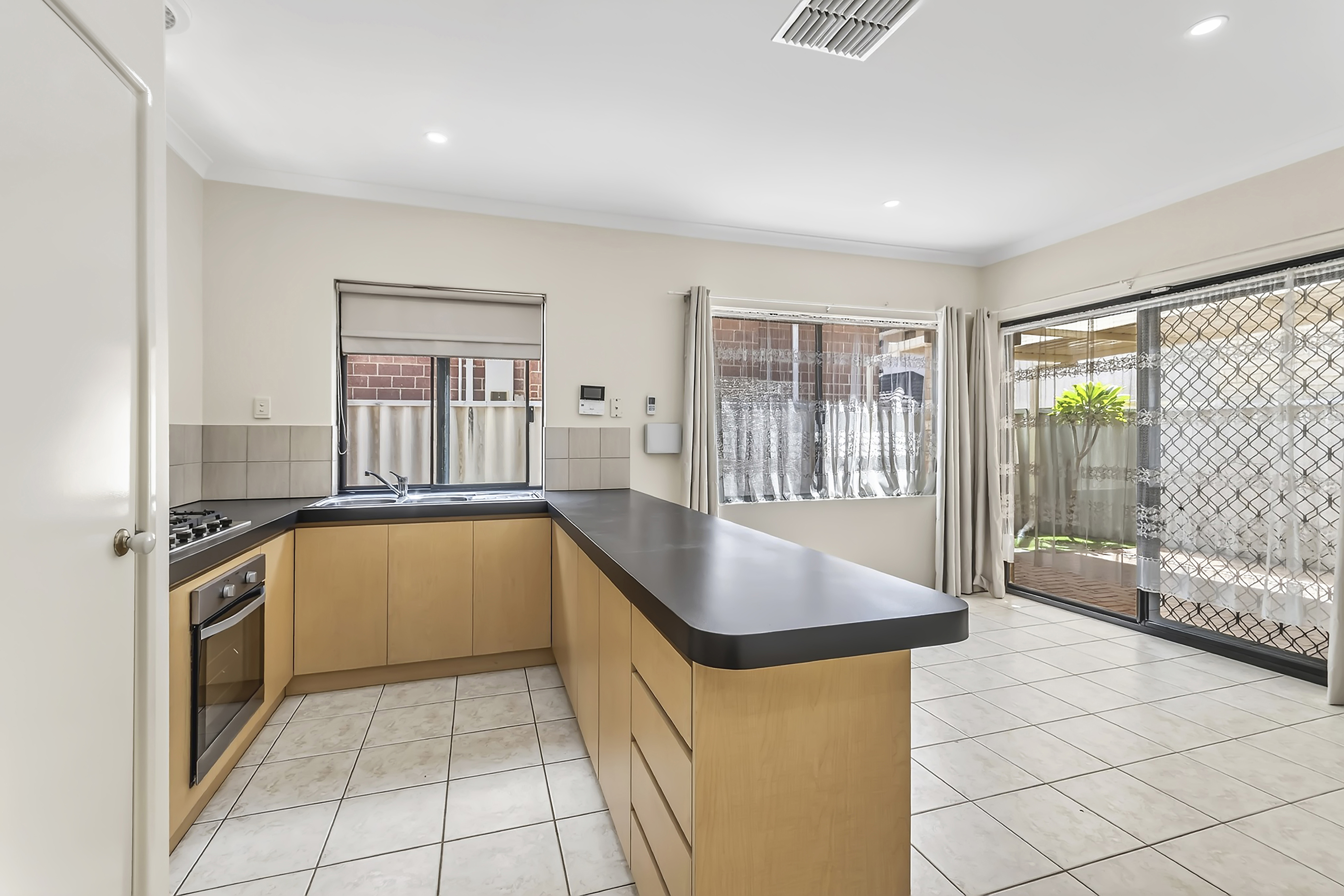 4 31 STANNARD STREET, BENTLEY WA 6102 - Image 9