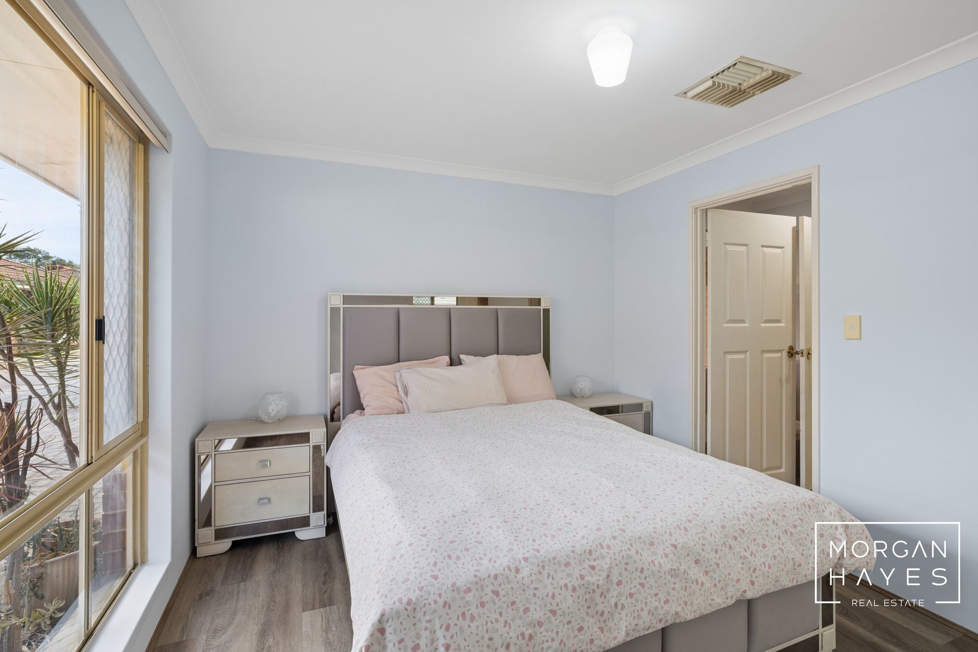 2/14 Skytown Place, Queens Park, WA 6107 - Image 3