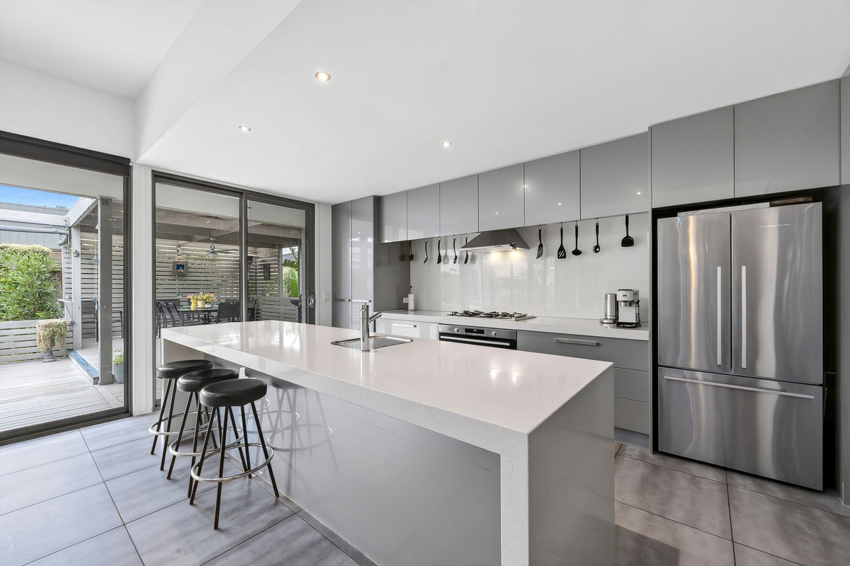 14 HEADLAND DRIVE, Torquay VIC 3228 - Image 3