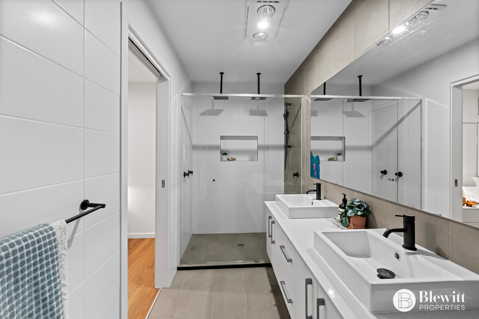 4-bedroom unit at UNIT 3 AVANI 1 ROWLAND REES CRESCENT, Greenway ACT 2900, Unincorporated Act, Australian Capital Territory
