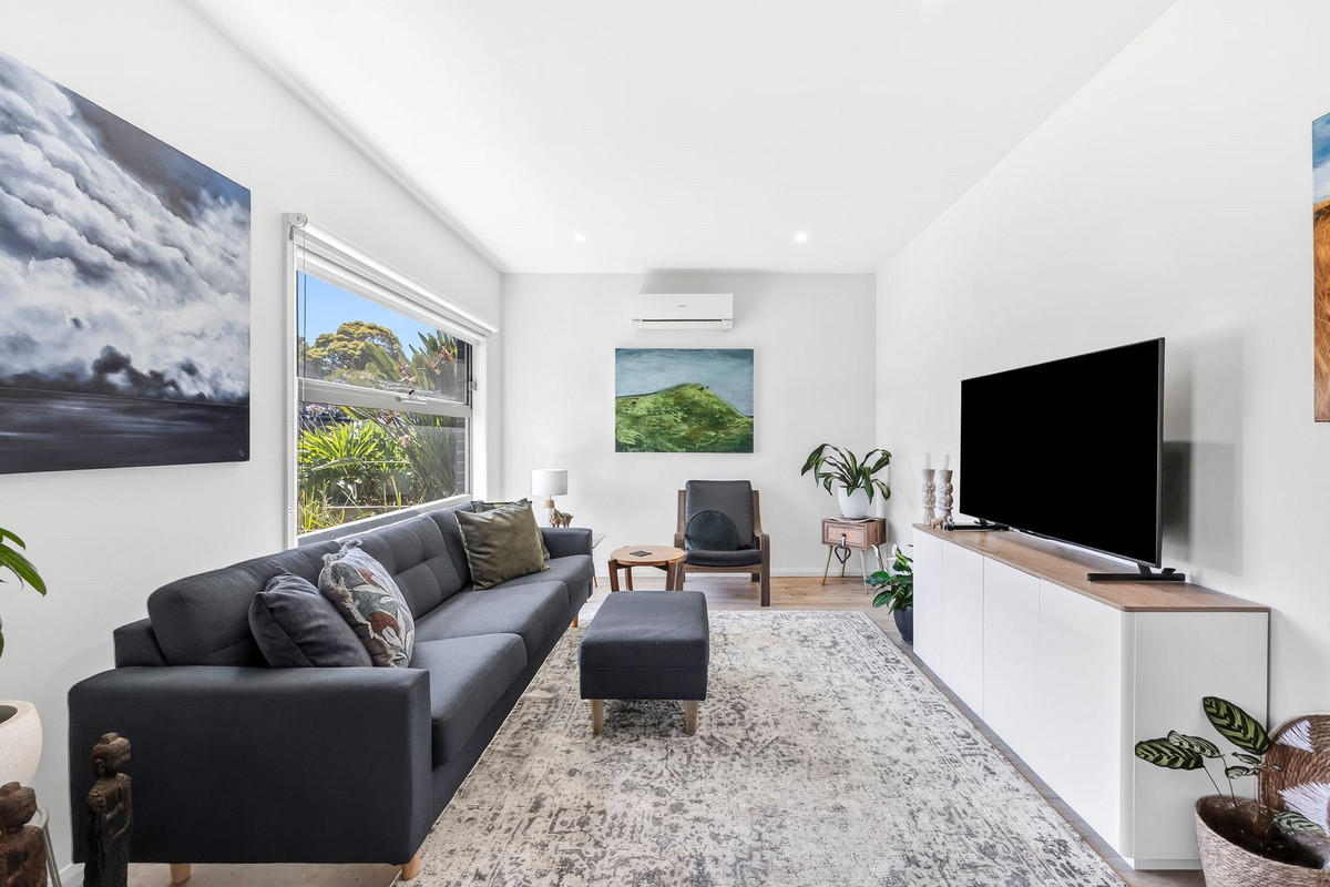 2 Gogoll Crescent, Torquay, VIC 3228 - Image 4