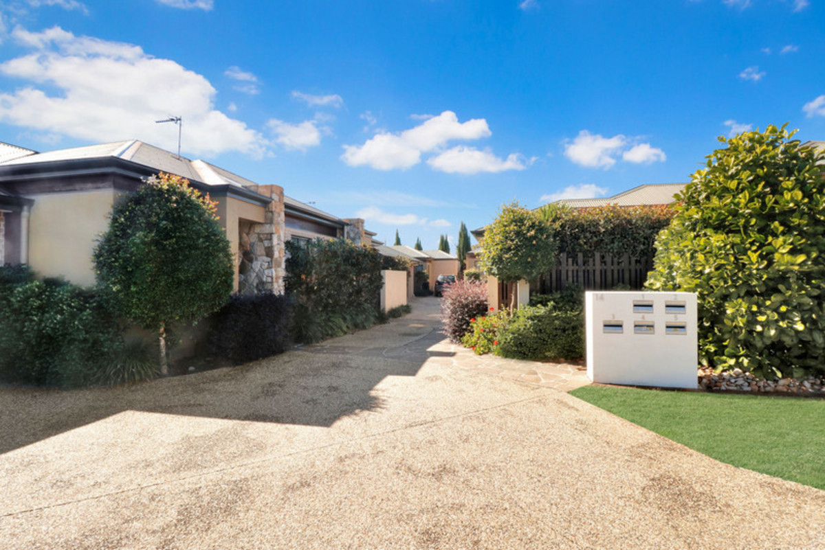 2-bedroom unit at 1/14 Yarrow Close, Middle Ridge, QLD 4350, , Queensland