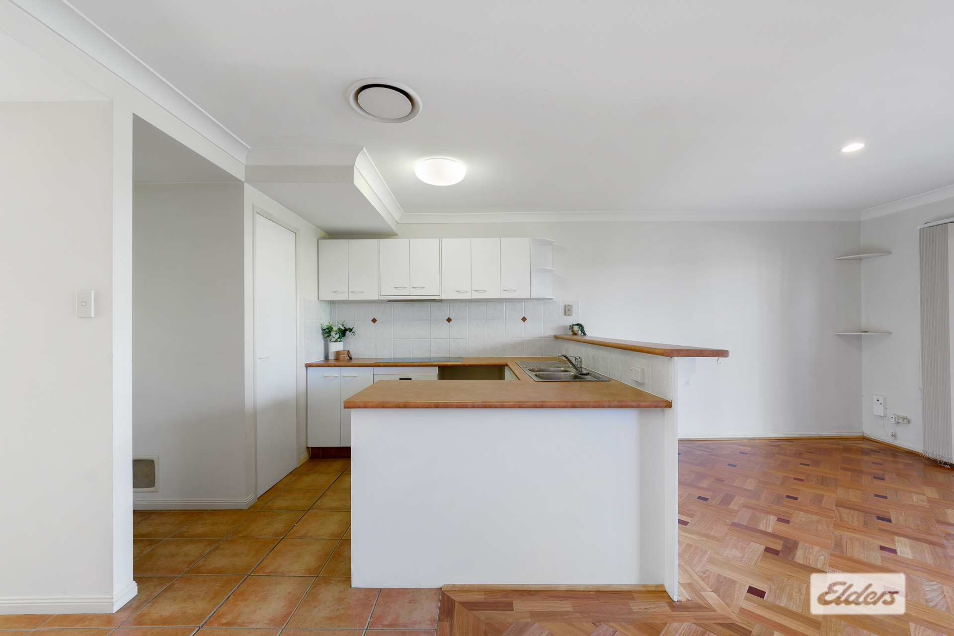 UNIT 61 LOGANDALE LAKES 8 PENINSULA AVENUE, Cornubia QLD 4130 - Image 8