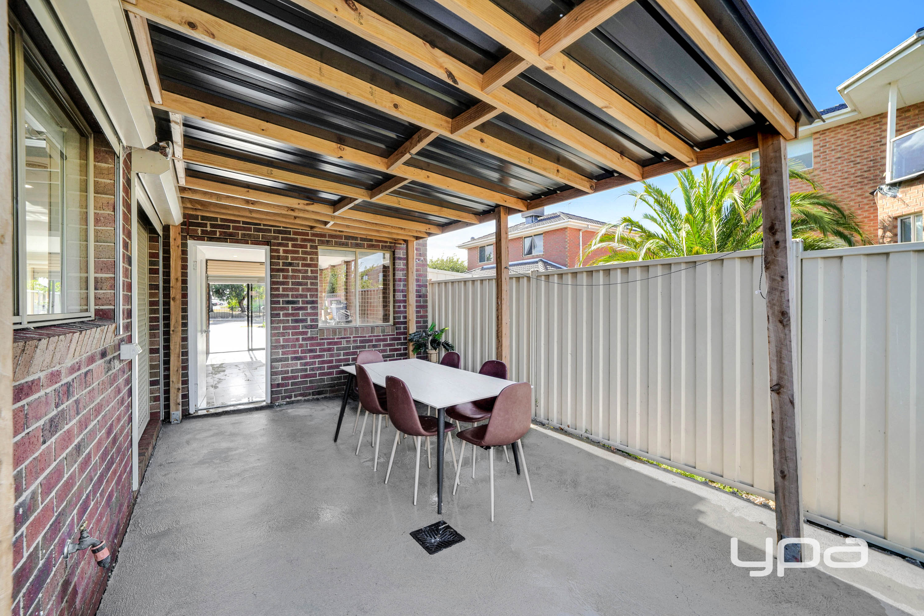 3-bedroom house at 34 LOCKWOOD DRIVE, Roxburgh Park VIC 3064, Hume, Victoria