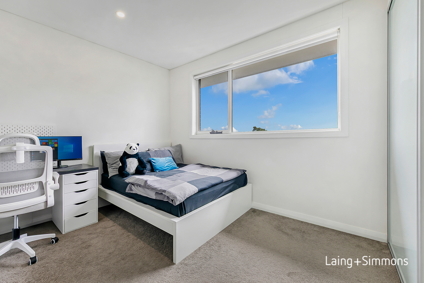 5-bedroom unit at 27 Hollis Street, Constitution Hill, NSW 2145, Parramatta, New South Wales