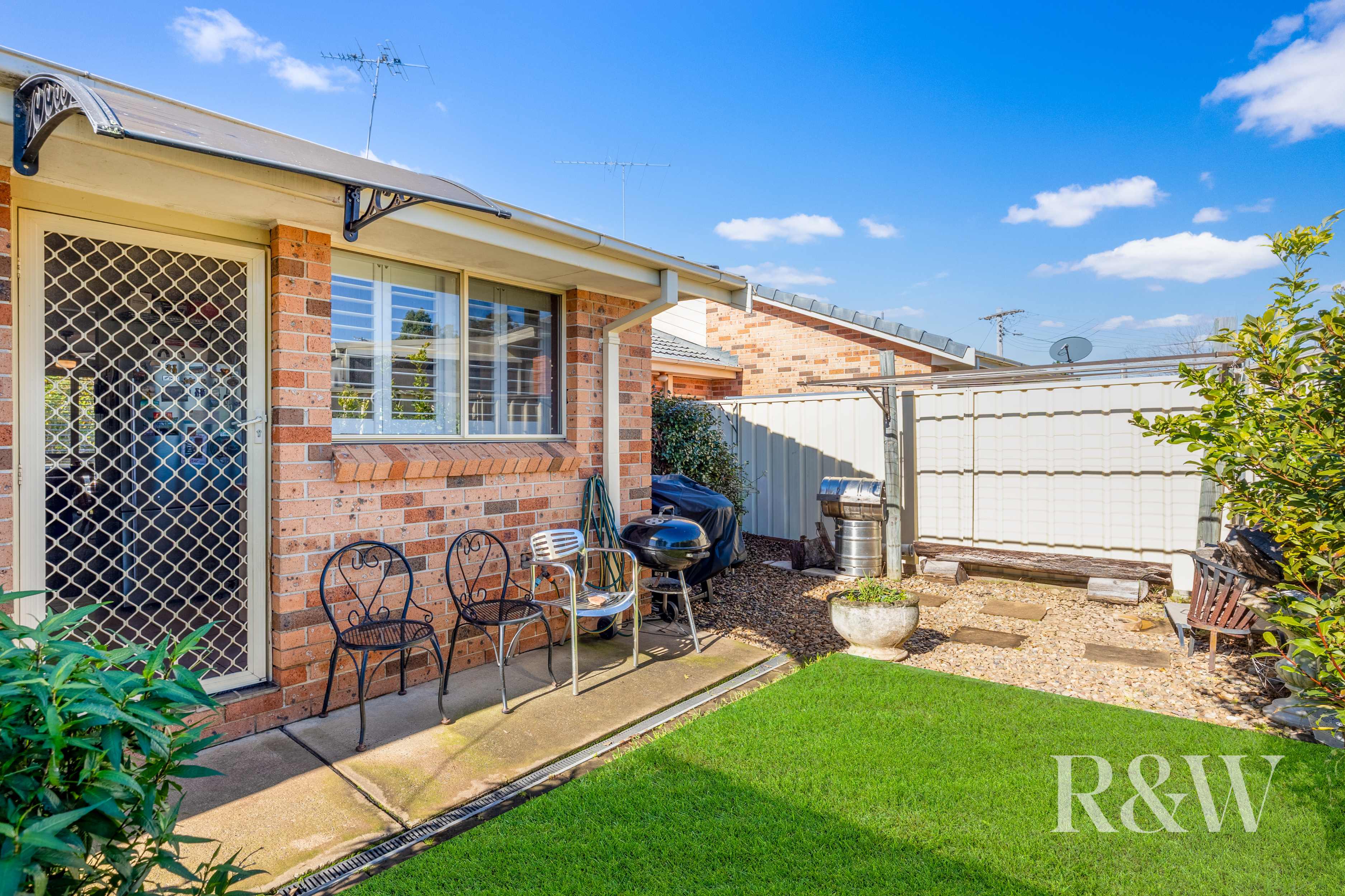 2-bedroom unit at 2/6 Lambert Place, Leumeah, NSW 2560, Campbelltown (Nsw), New South Wales