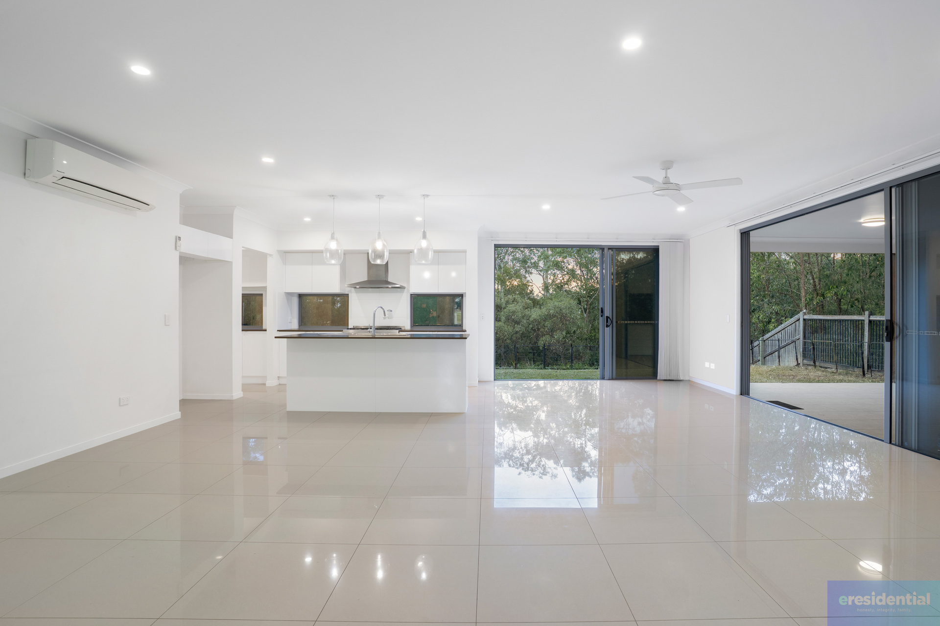 36 VARGON CIRCUIT, Holmview QLD 4207 - Image 4
