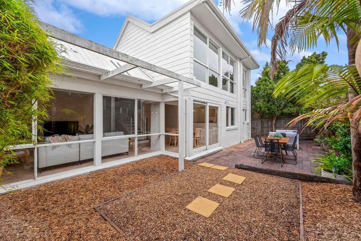 27 GLANEUSE AVENUE, Torquay VIC 3228 - Image 8