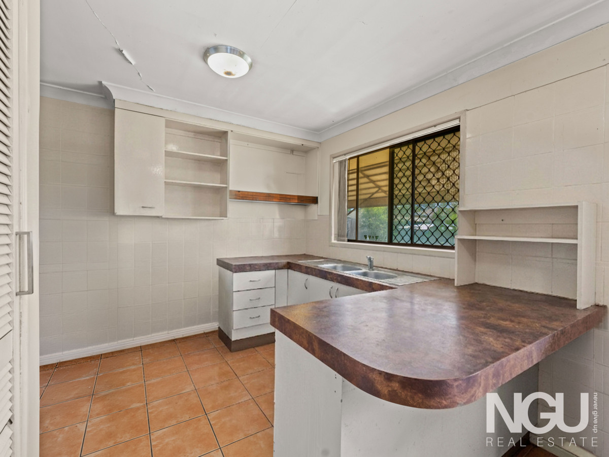 52 HARDING STREET, Raceview QLD 4305 - Image 3