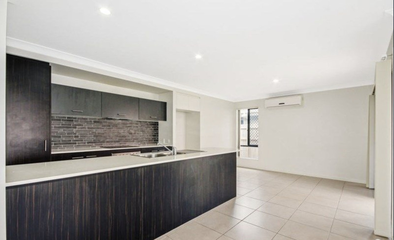 21 WALLIS CIRCUIT, North Lakes QLD 4509 - Image 4