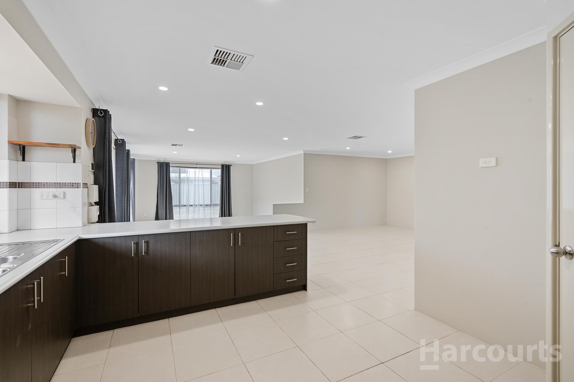 4-bedroom house at 8 Goldseeker Loop, Ravenswood, WA 6208, Murray, Western Australia
