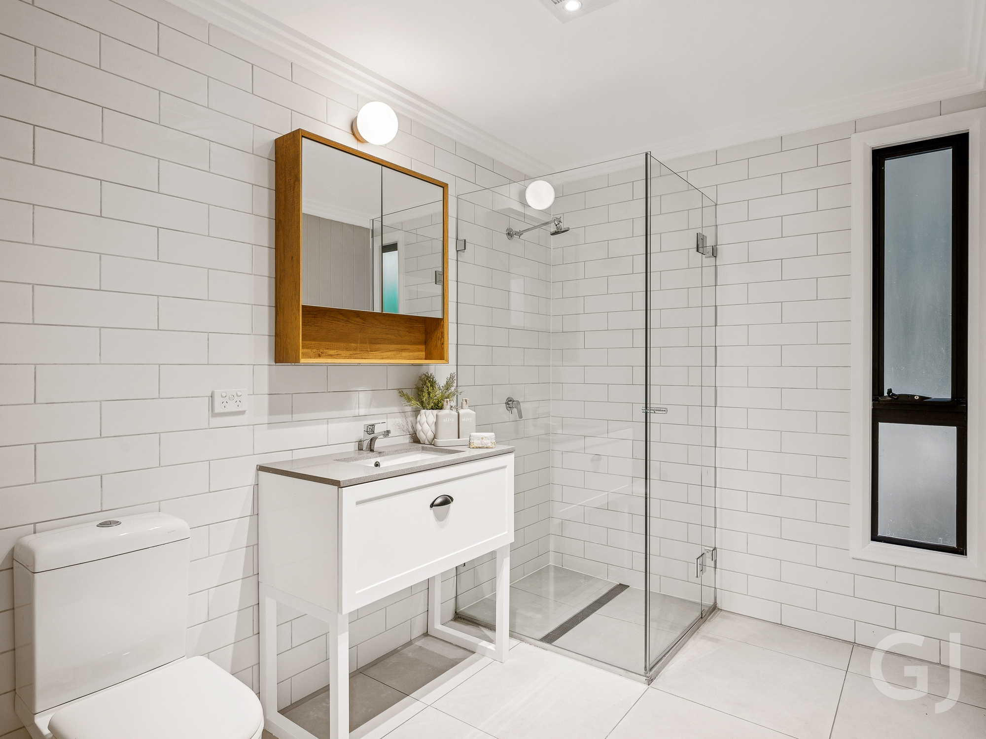 5-bedroom house at 114A Constitution Road, Windsor, QLD 4030, Brisbane, Queensland