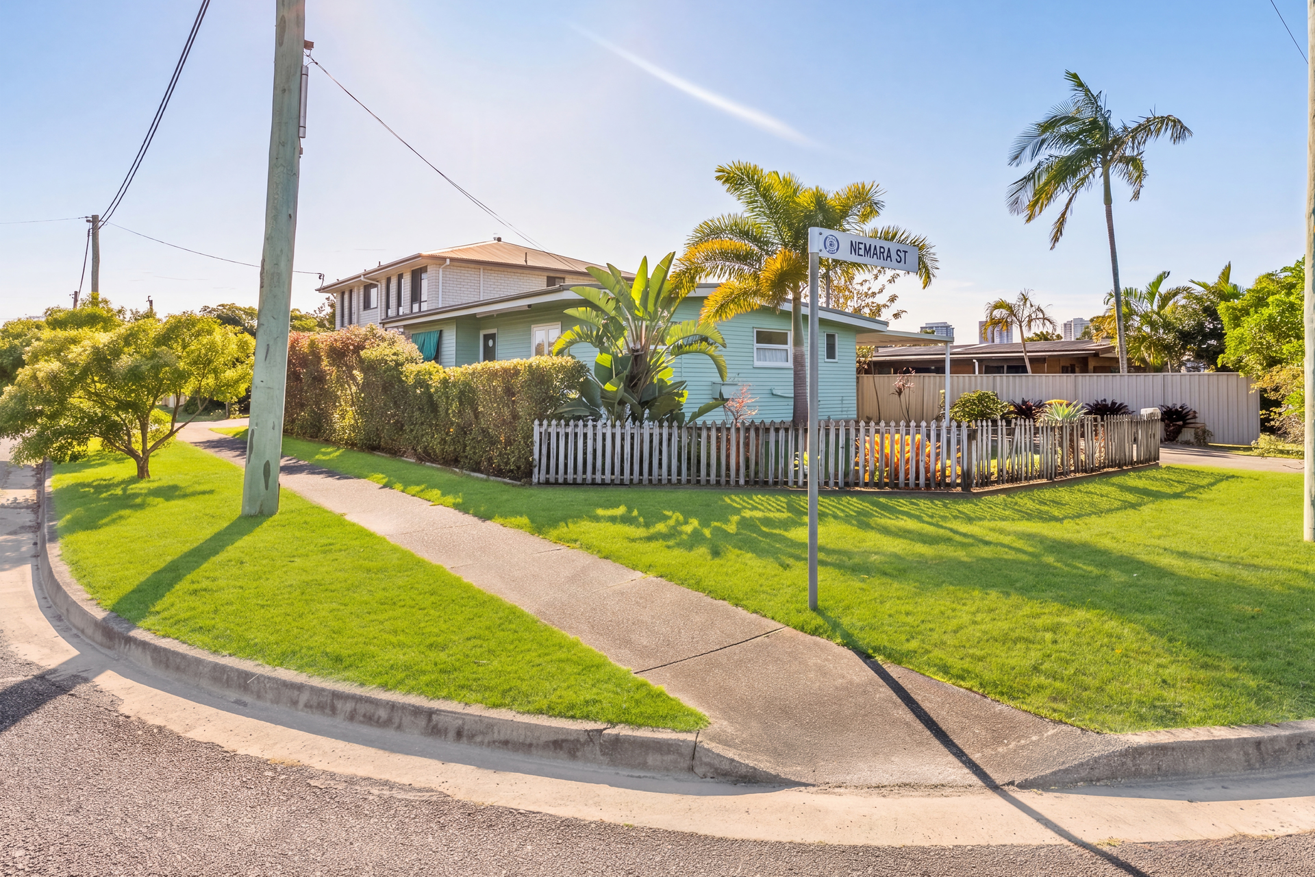 15 Nemara Street, Biggera Waters, Qld, 4216 - Image 2