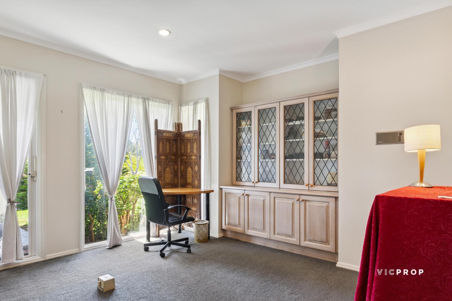 5-bedroom house at 4 Meaka Court, Warrandyte, VIC 3113, Manningham, Victoria