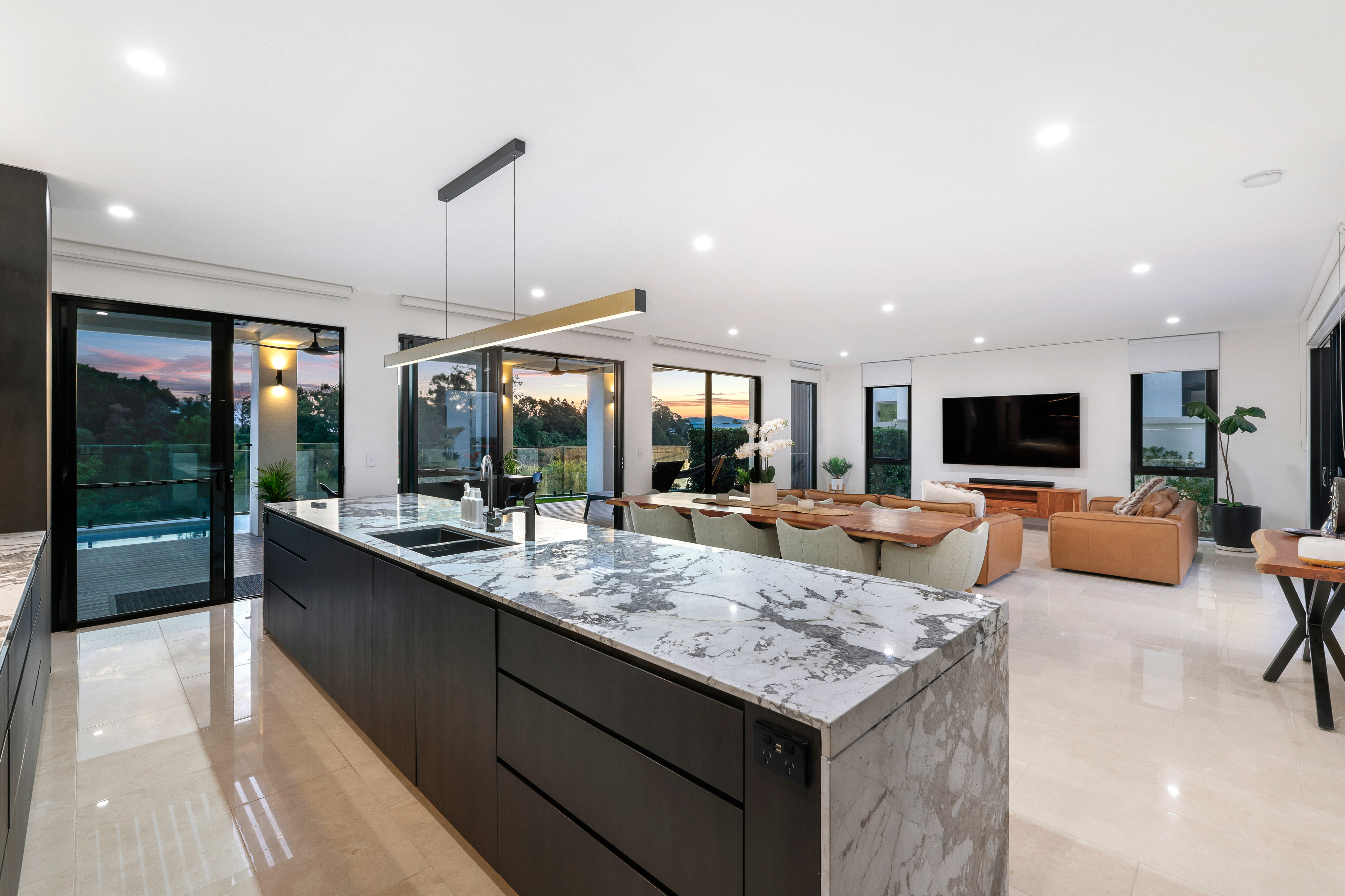 25 The Boulevarde, Benowa, Qld, 4217 - Image 9