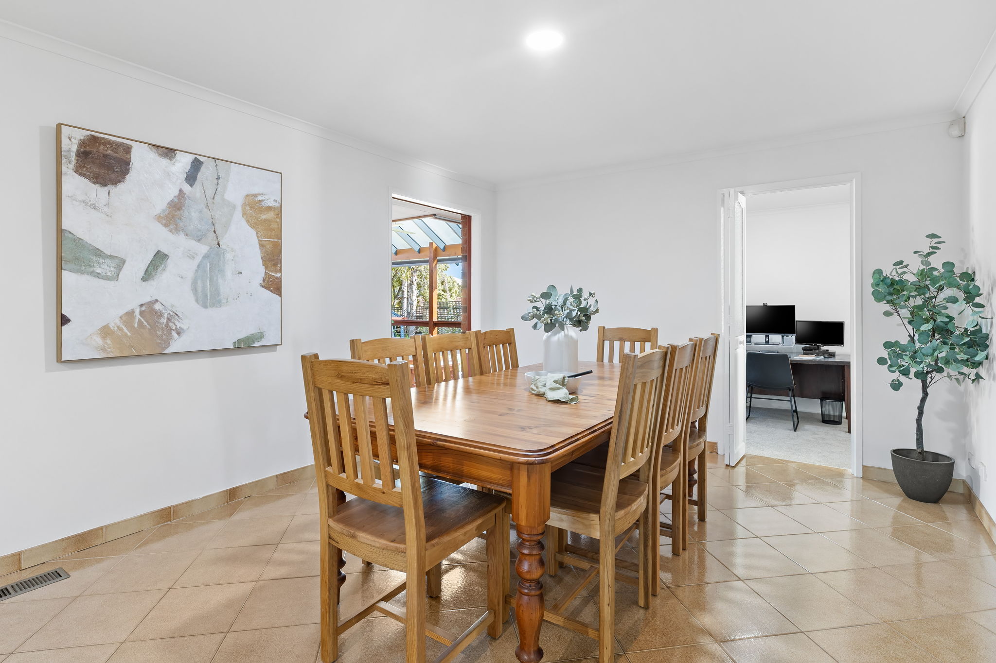 63 Veronica Crescent, Mill Park VIC 3082 - Image 5