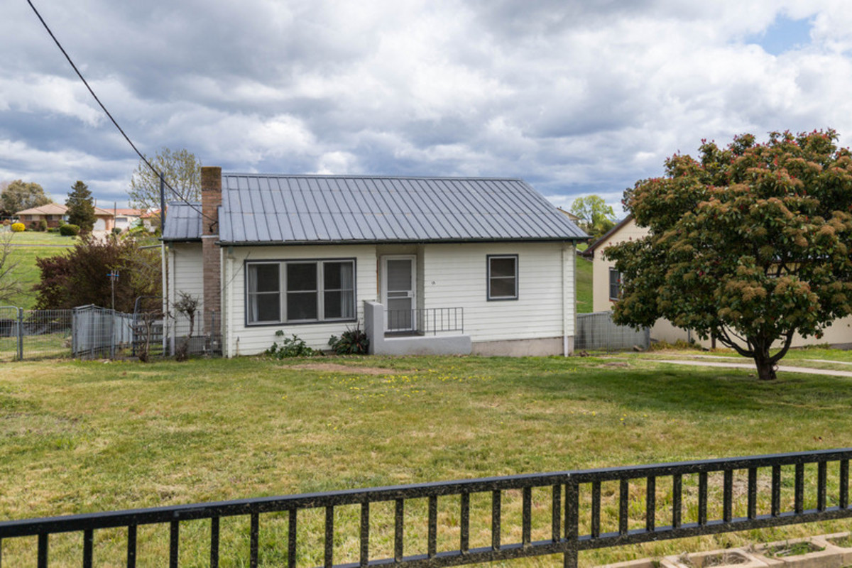 29 OXLEY STREET, Wallerawang NSW 2845 - Image 1