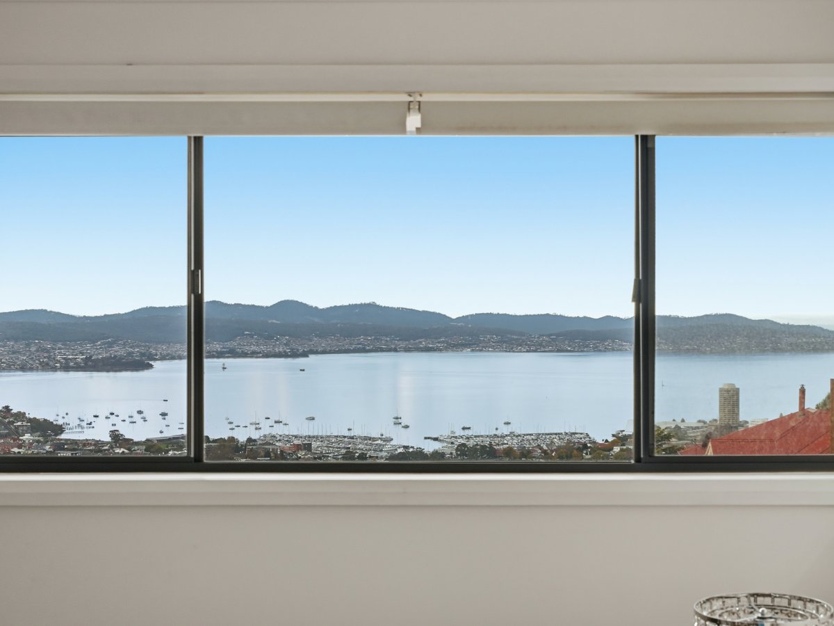 4-bedroom house at 3 CAROLINE STREET, Dynnyrne TAS 7005, Hobart, Tasmania
