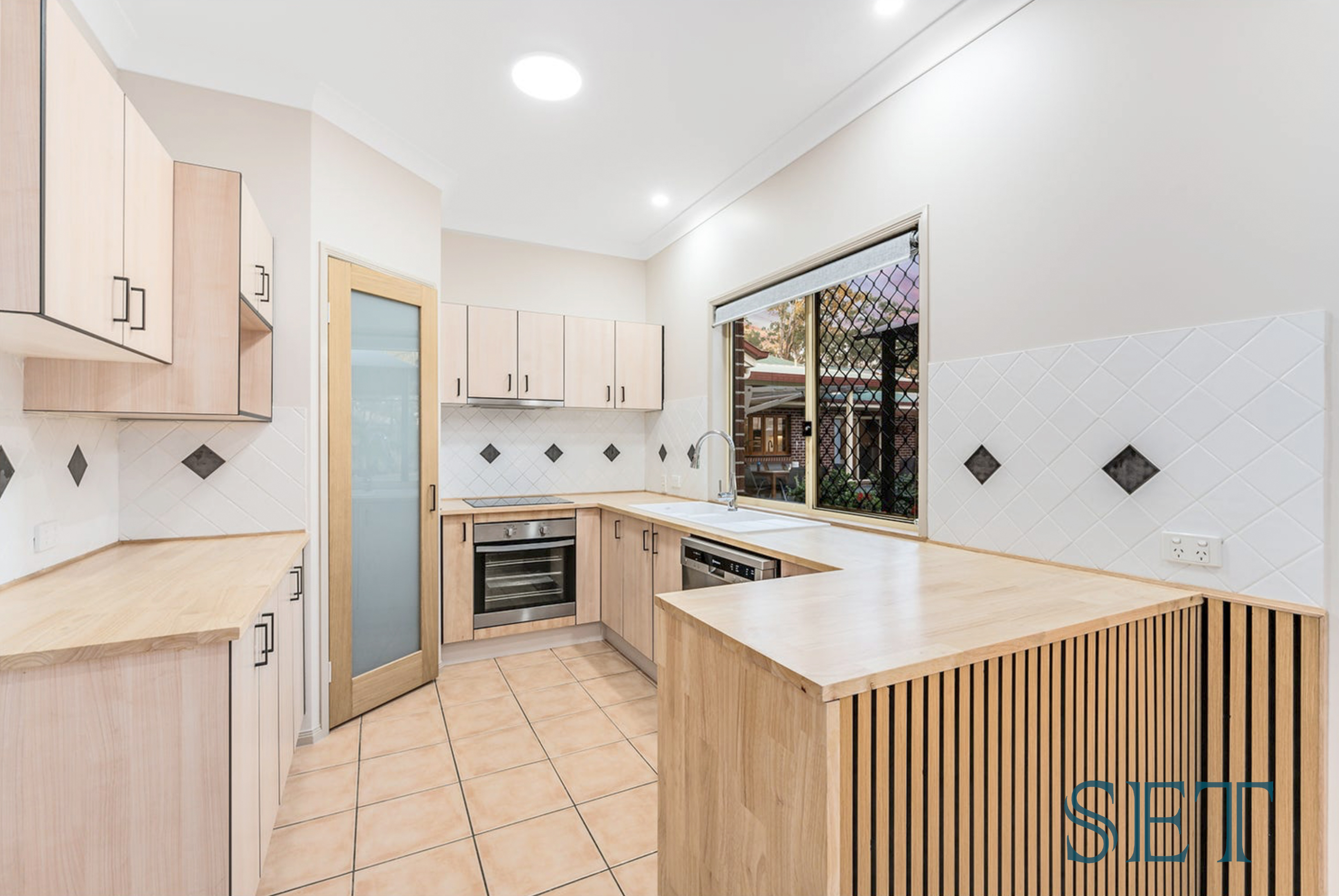 6-bedroom house at 119 Todds Road, Lawnton, QLD 4501, Moreton Bay, Queensland