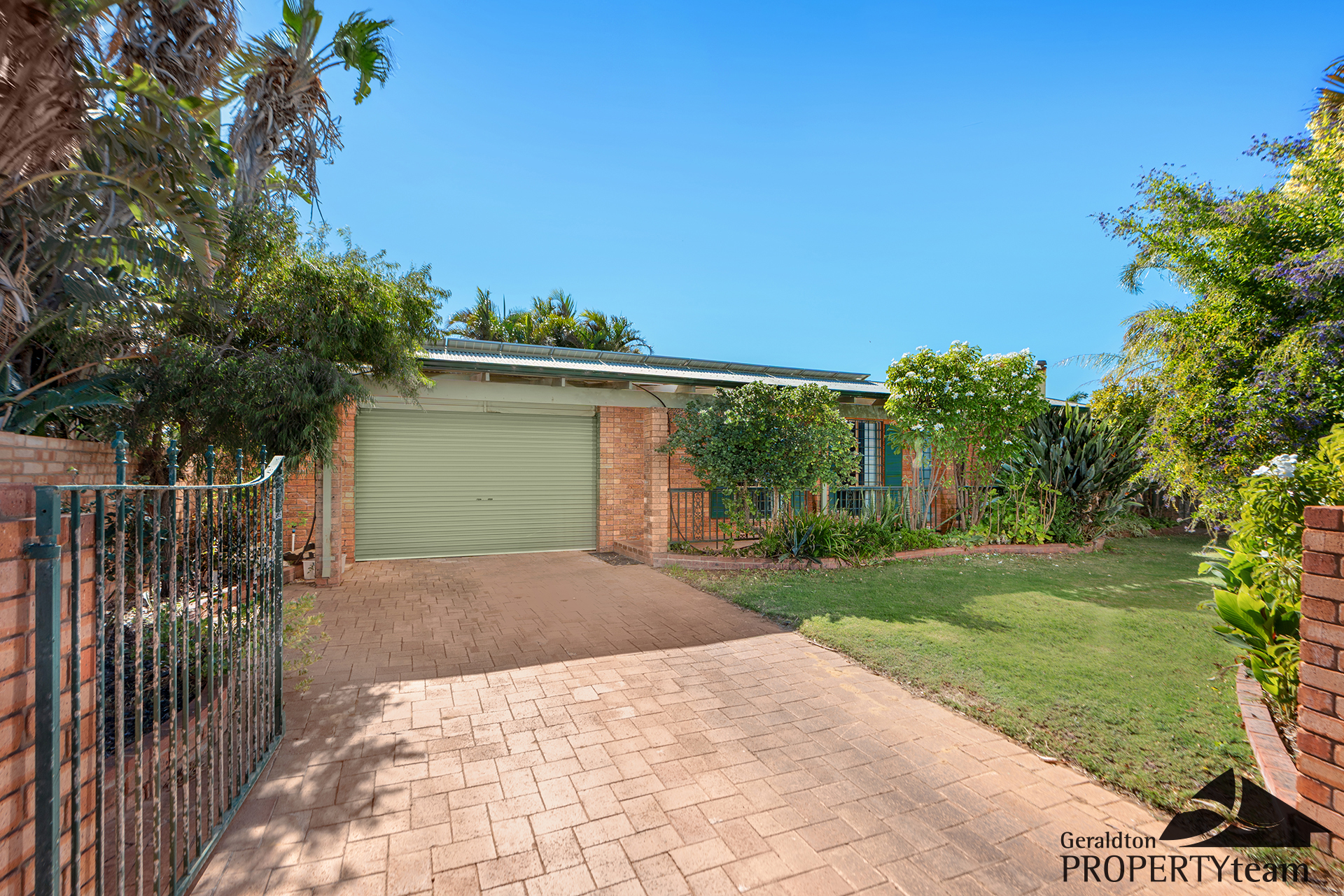 13 GANTHEAUME CRESCENT, Kalbarri WA 6536 - Image 2