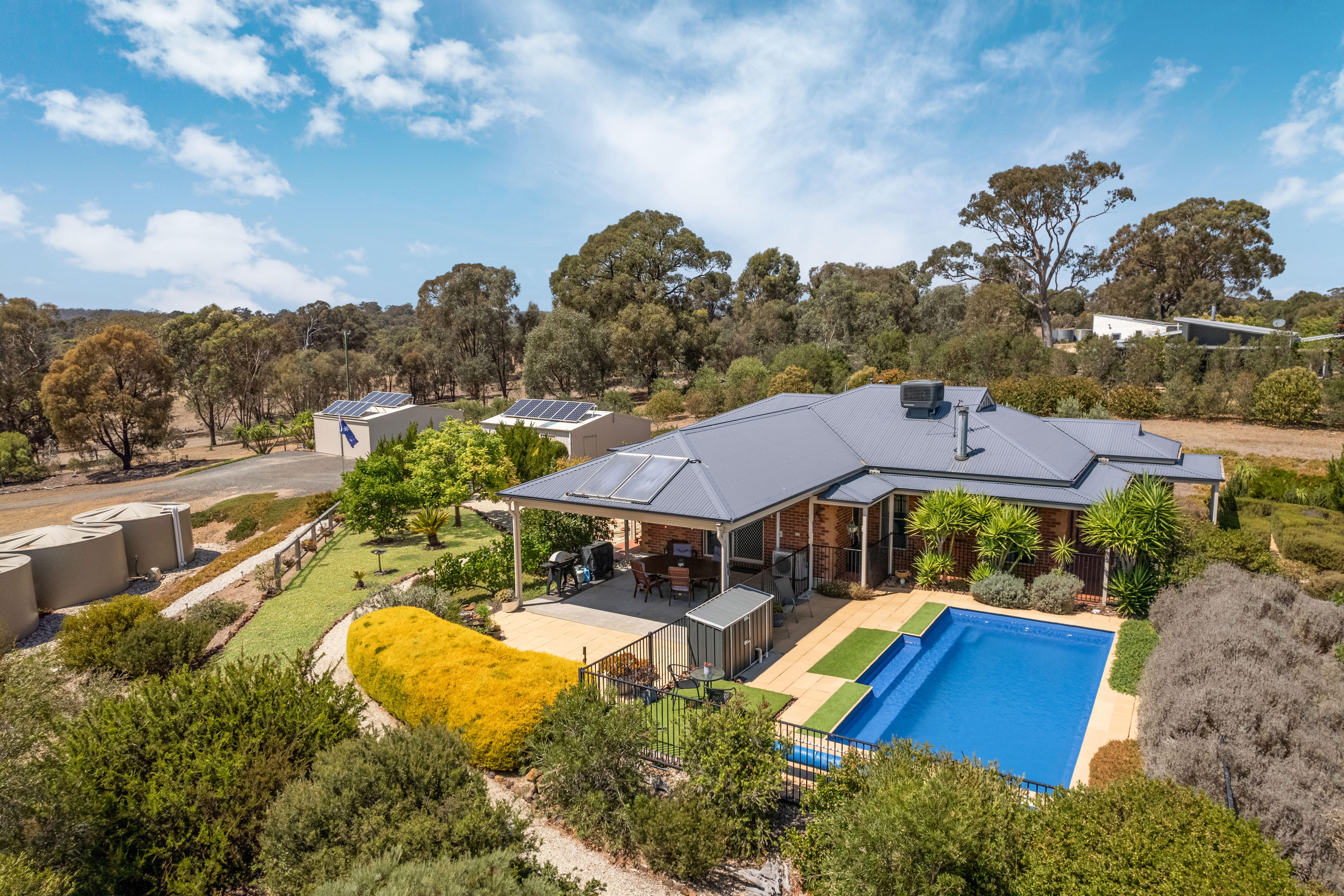 114 Mclennan Road, Heathcote, Vic, 3523 - Image 1